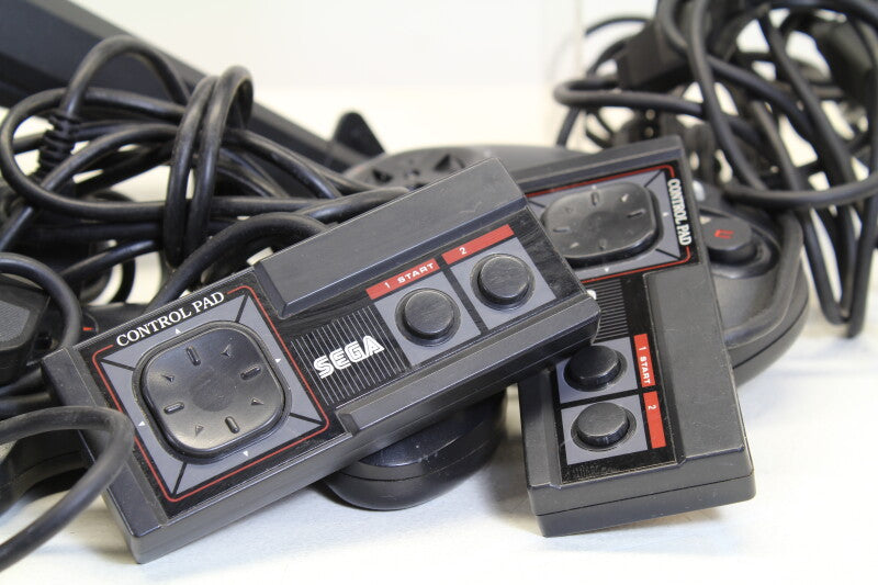 Sega lot of lightphasers control pads mega drive pads