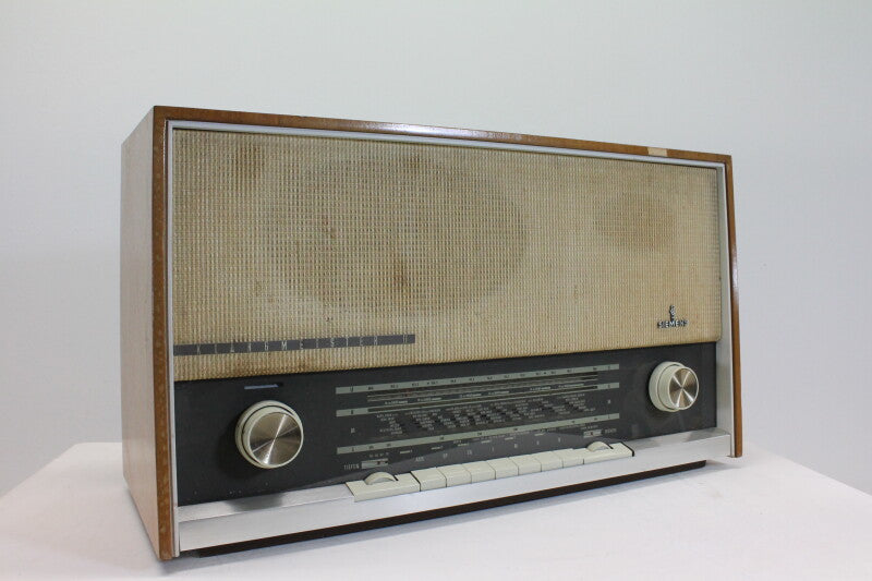 Siemens Klangmeister II RG42 tube radio
