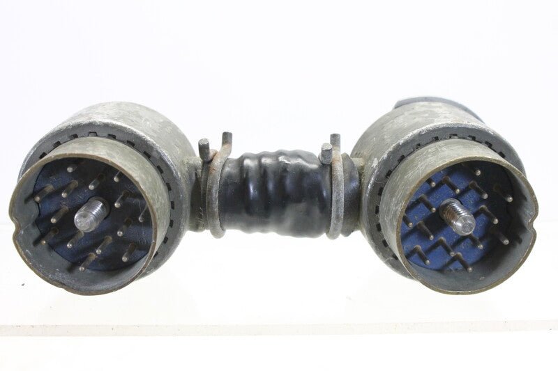 Signal Corps Dogbone Connector CX-1211/U (no.1)