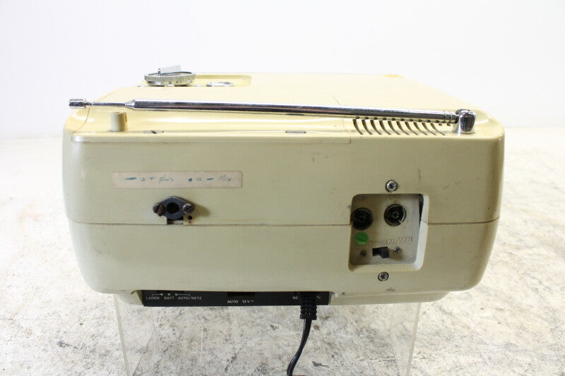 Universum SK2216 vintage 70s tube television/radio