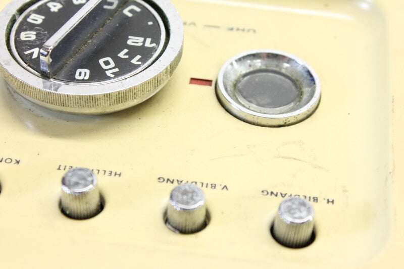 Universum SK2216 vintage 70s tube television/radio