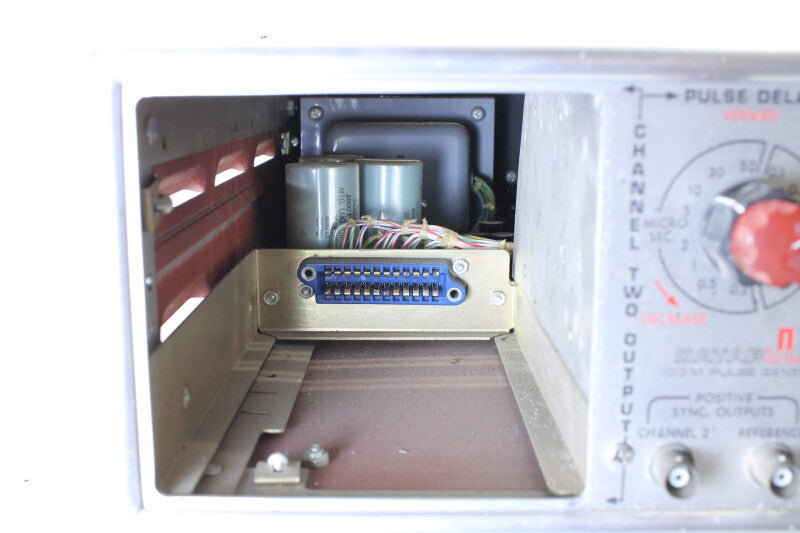 Systron-Donner Corp. Modular pulse Generator 103M