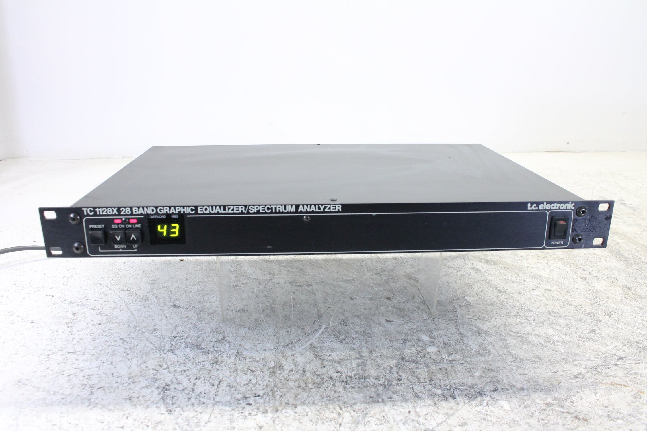 TC Electronic TC 1128X 28-bands grafische equalizer/spectrumanalysator (nr. 5)
