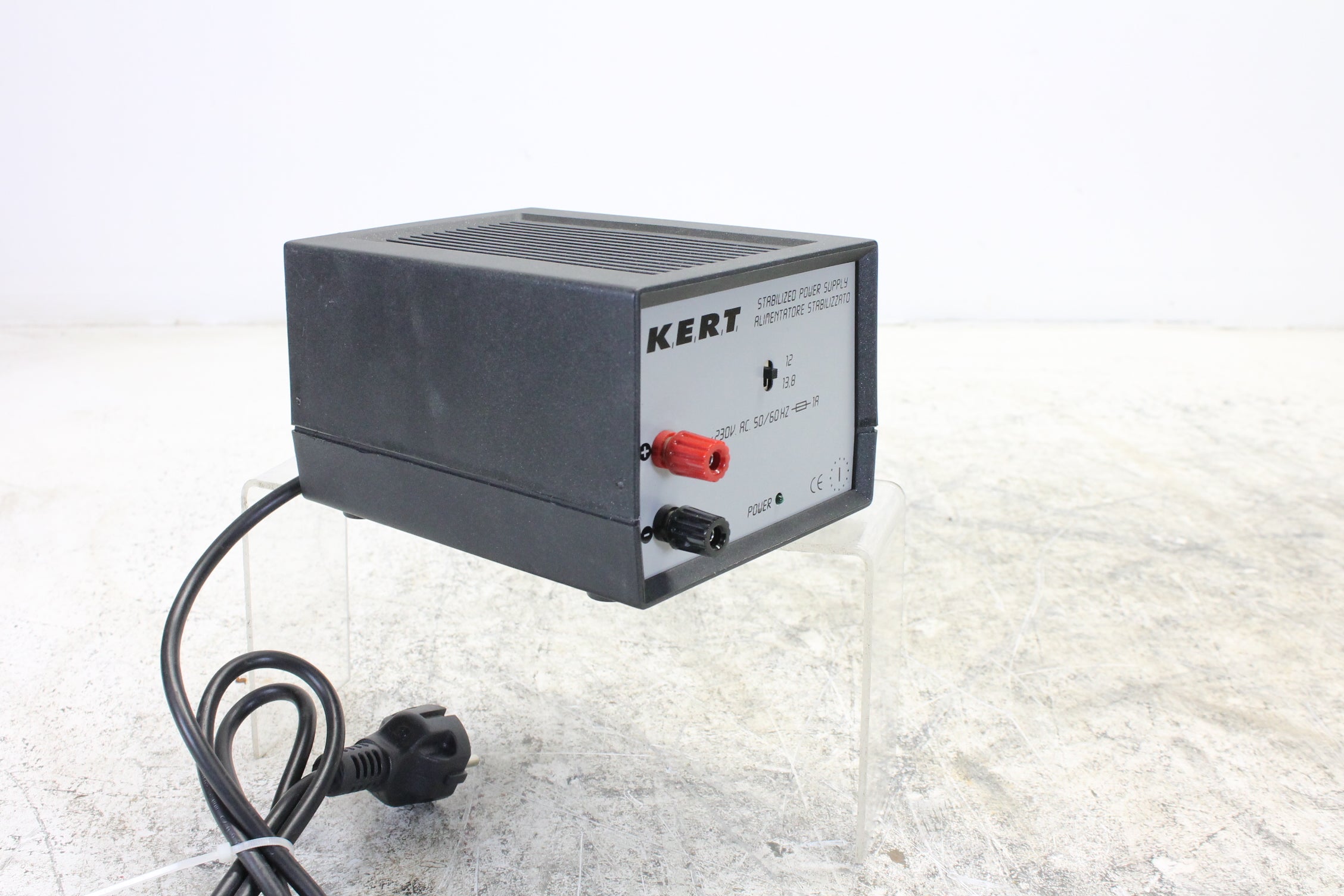 Kert KAT5 Power supply 230 VAC to 12v/13.8v