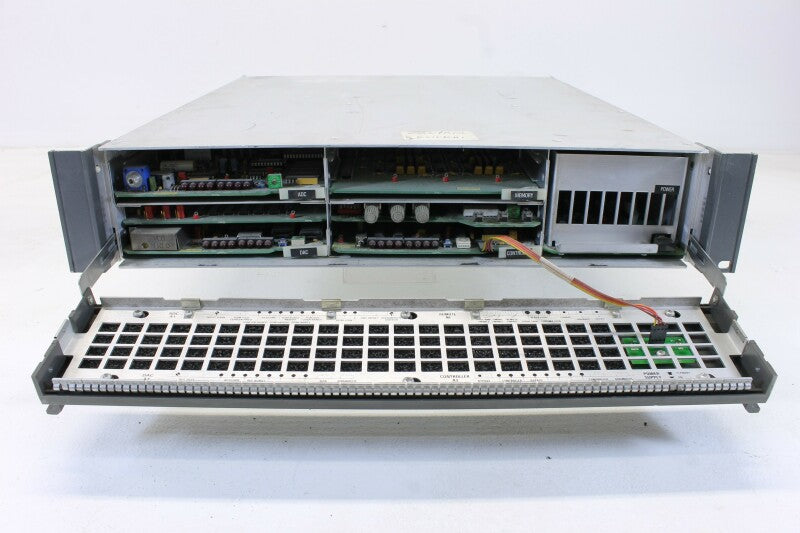 Tektronix VS 211 - PAL Video Synchronizer (no.8)