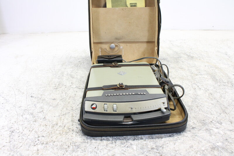 Telefunken 606 Dictaphone in case