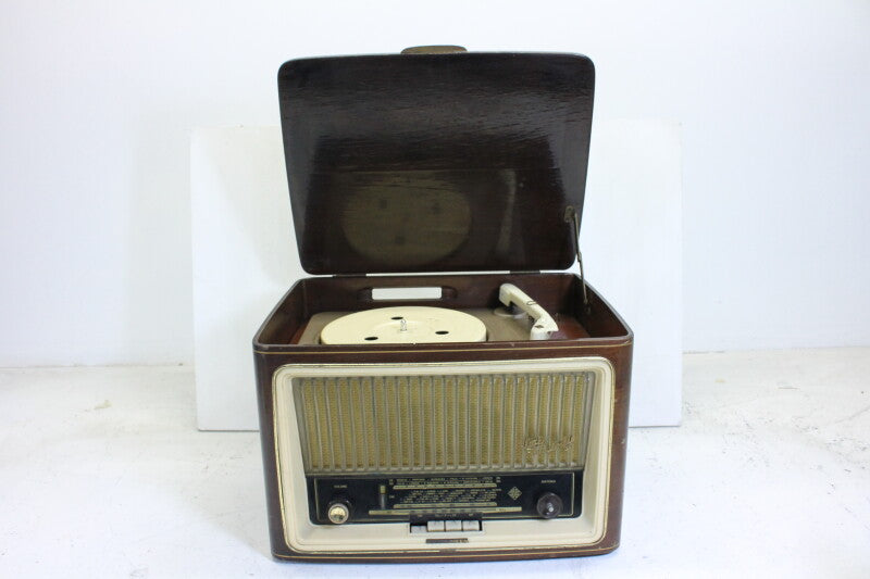 Telefunken R174- Tube radio with vinyl record player