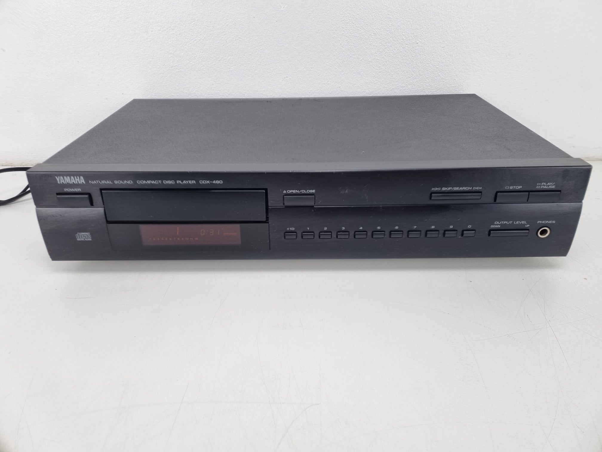 Yamaha CDX-480 - Compact Disc-speler met natuurlijk geluid