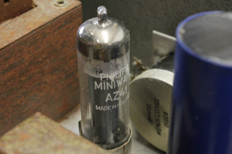 Unknown 220v to 310v & 145v transformer with Philips EL86/EF86/85A2/AZ41 tubes