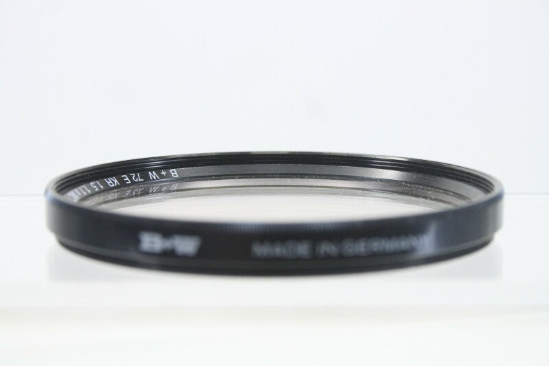 B & W 72E KR 1.5 1.1 x MC Skylight filter