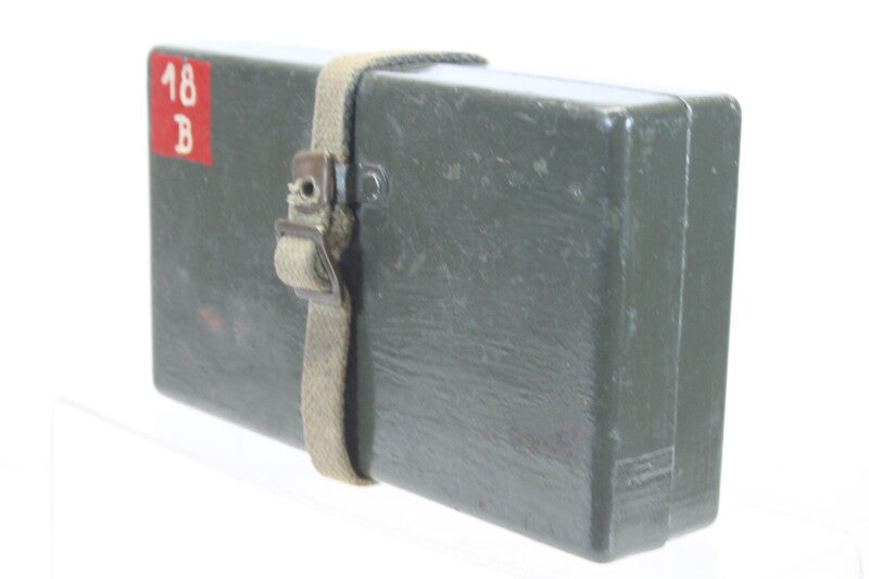 Unknown US Army Signal Corps Case Accessories 18 B