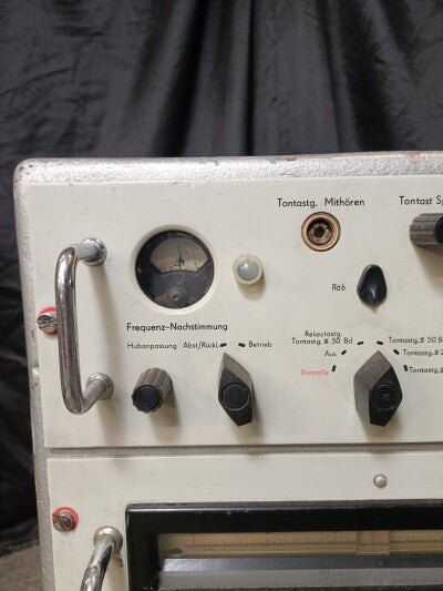 Unknown Vintage Measuring Receiver Set