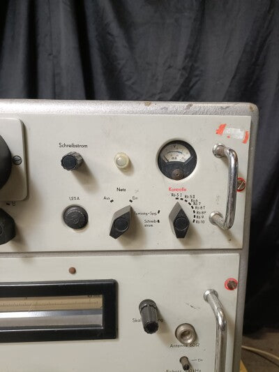 Unknown Vintage Measuring Receiver Set