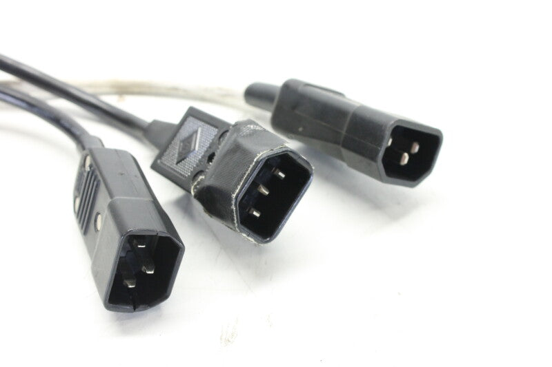 Various Lot with 3x (female) C13 to (male) C14 Cables in various lengths (no. 2)