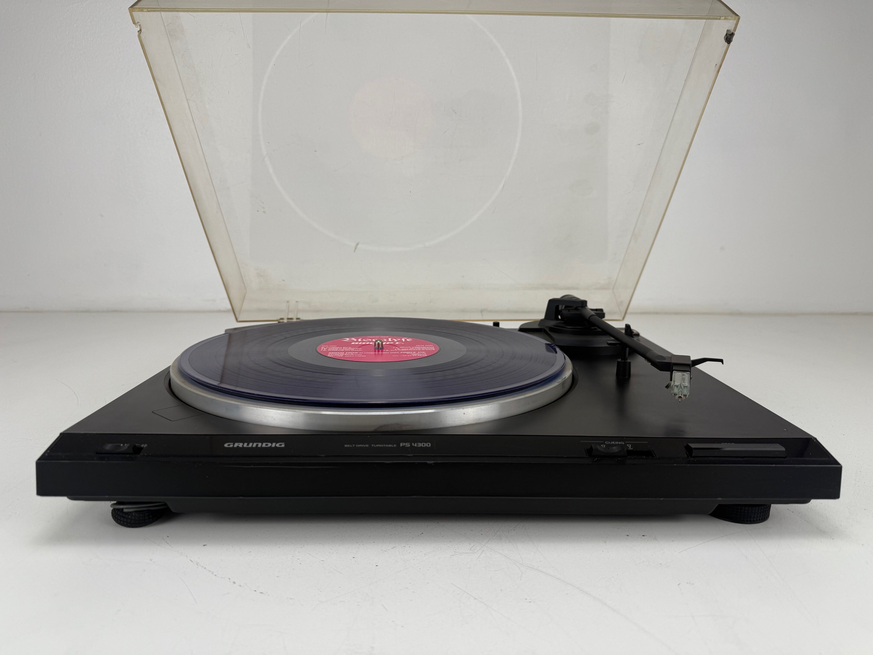 Grundig PS4300 halfautomatische draaitafel - Technics EPC P23
