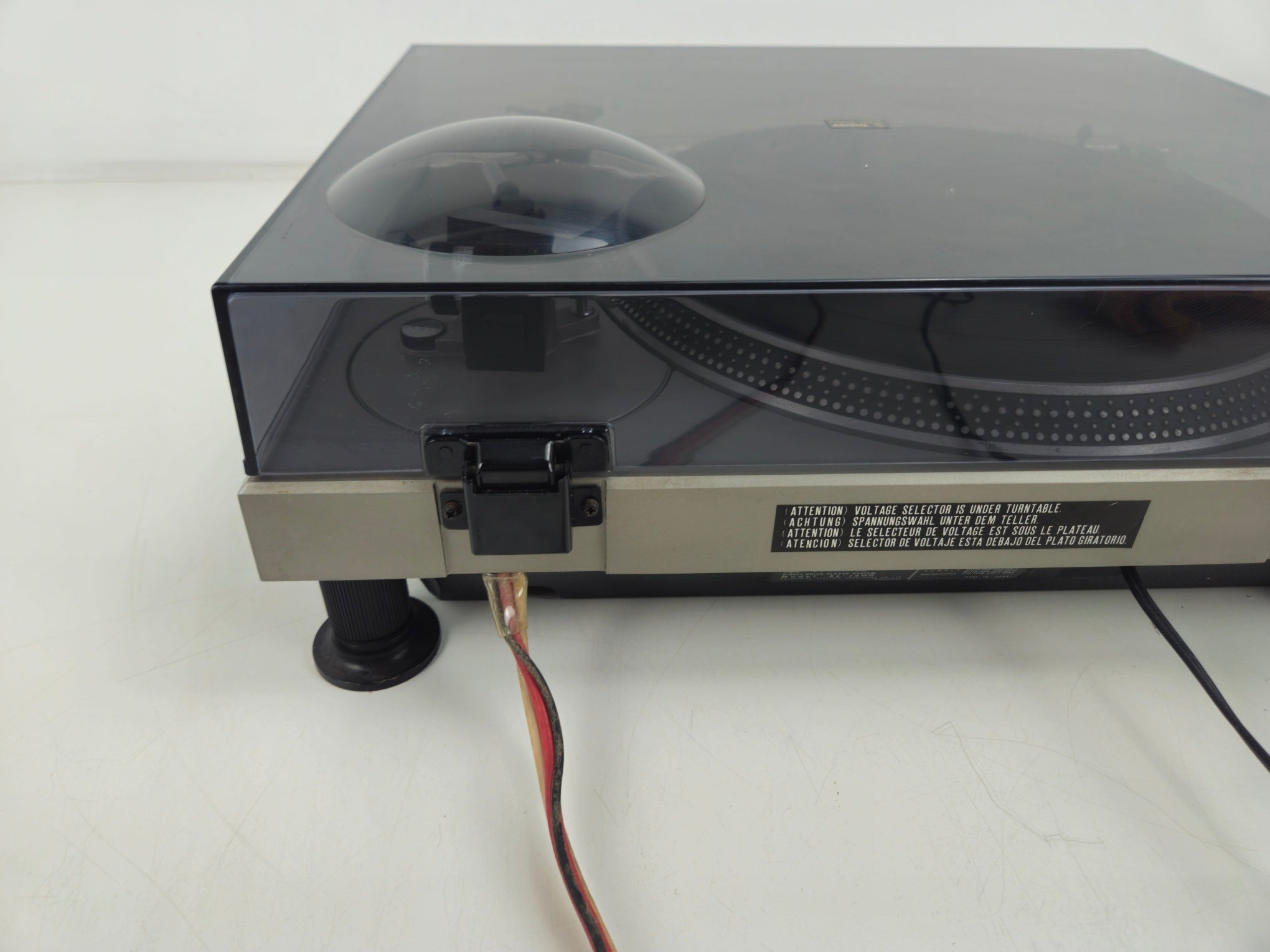 Technics - SL1200 MK1 - Direct-Drive Turntable - Dustcover - Shure SDS3 Cartridge