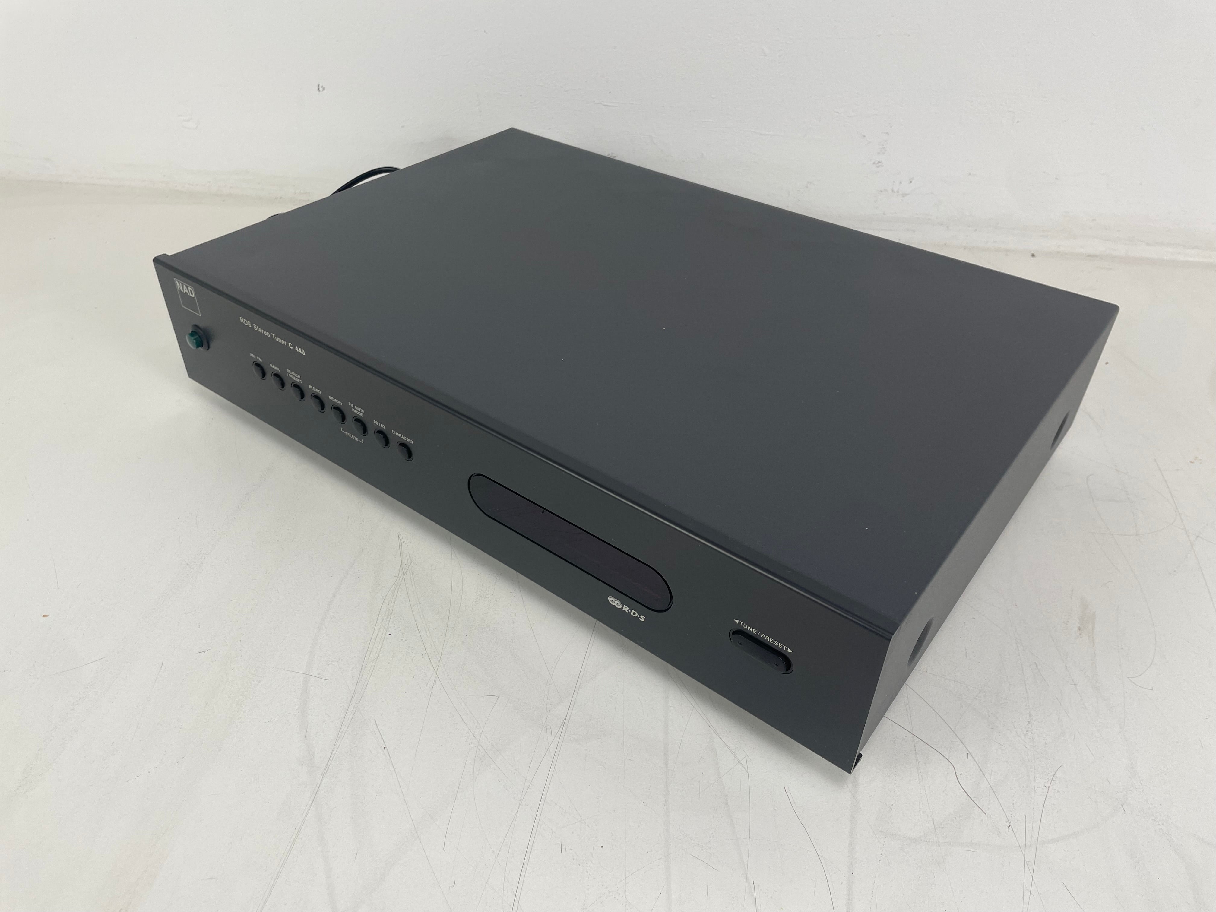 NAD - C440 - RDS Stereo Tuner - Inc. Manual, Antenna