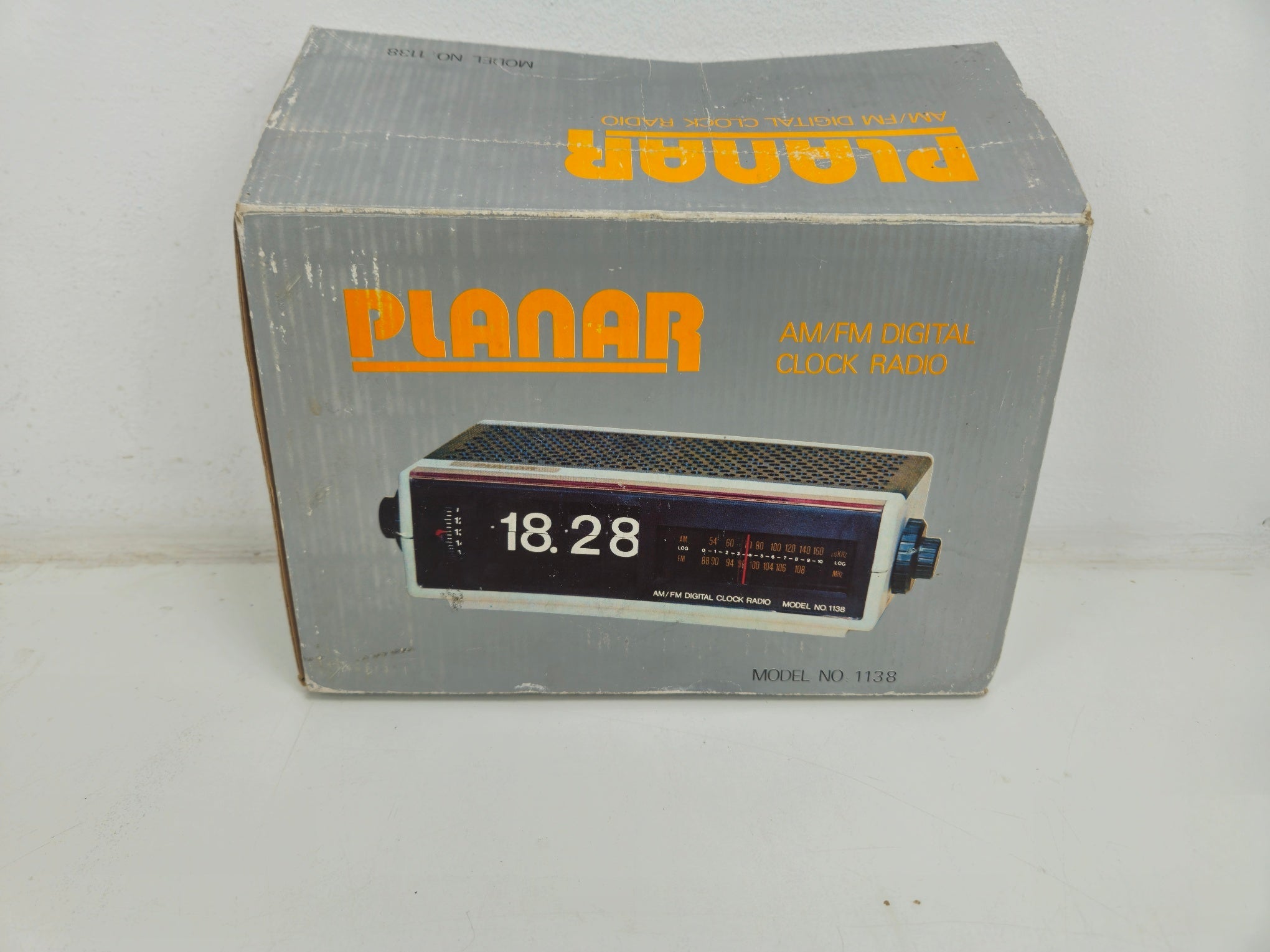 Planar - Model 1138 - AM/FM Digital Clock Radio - In Box