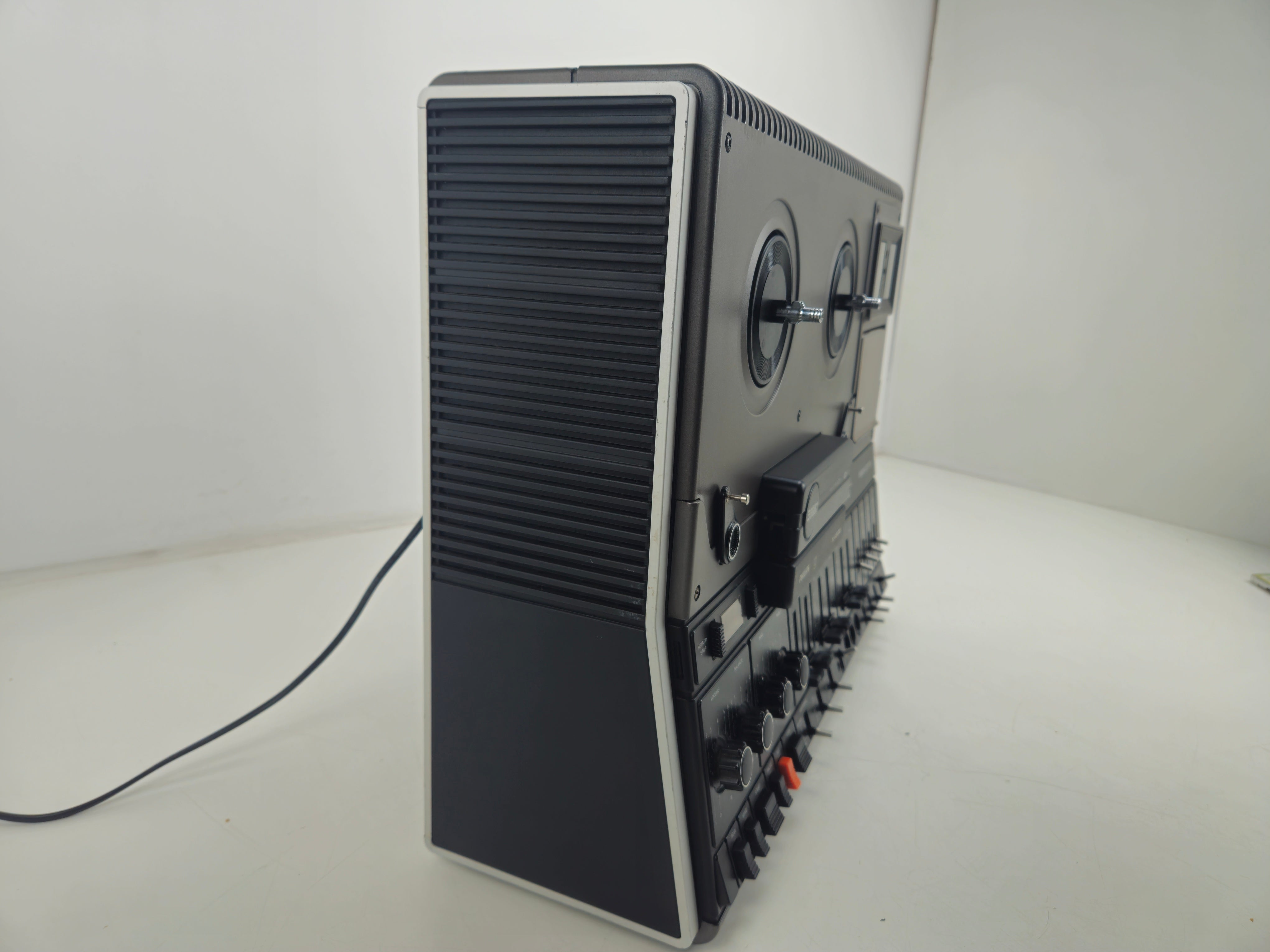 Philips - N4506 - Stereo cassettedeck - Stofkap (nr. 2)
