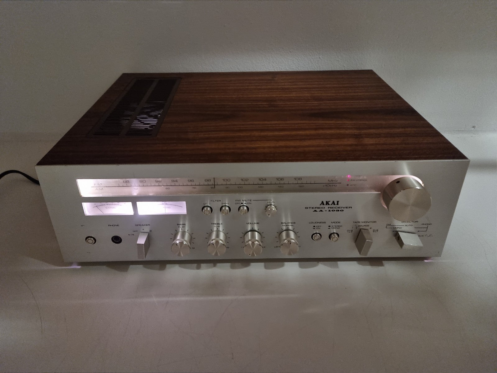 Akai AA 1030 Stereo Receiver - 30 watts per channel into 8 ohms