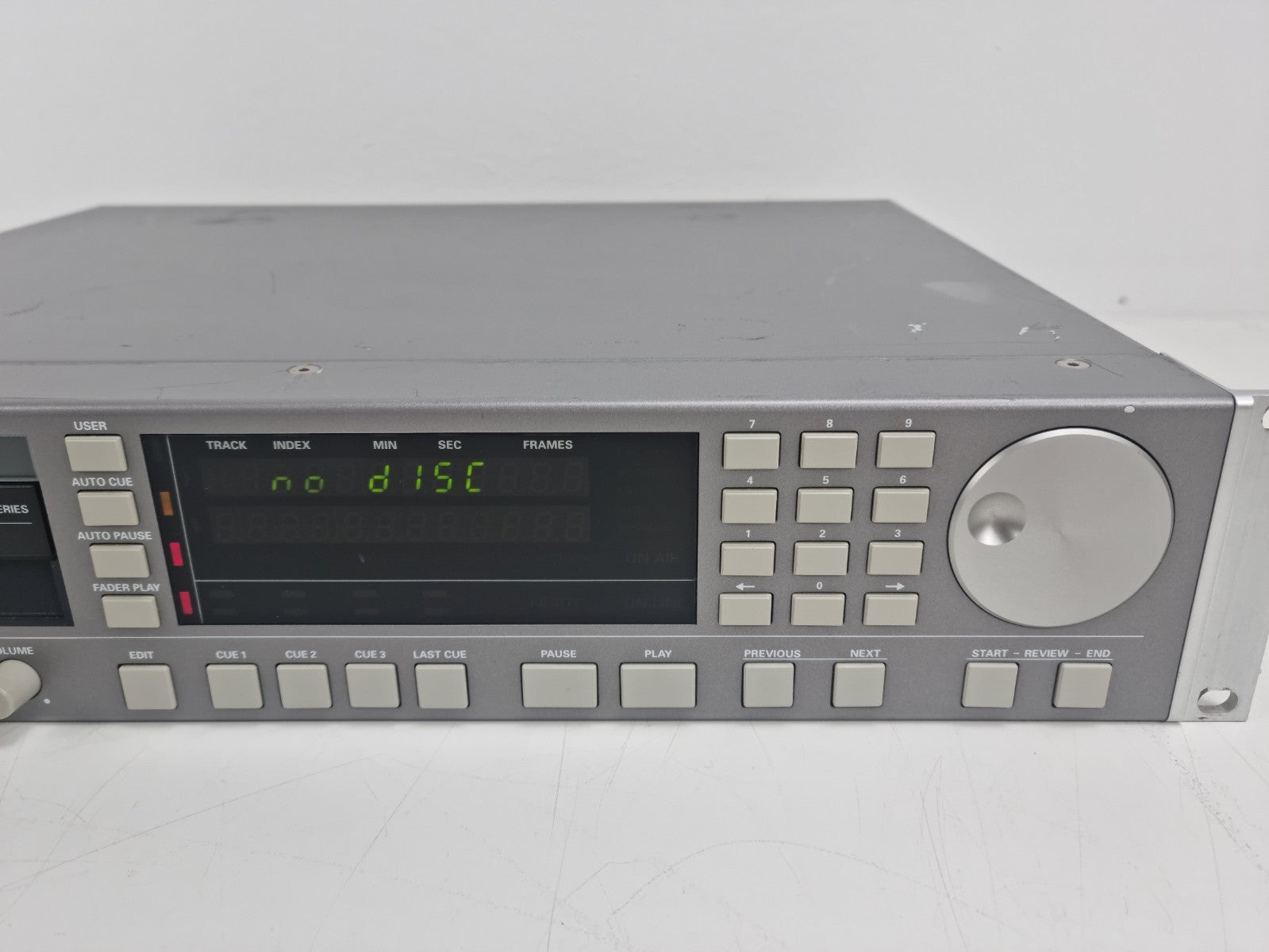 Studer D731 CD Player -  CDS Series - TDA1541A-S1 DAC-  Professional
