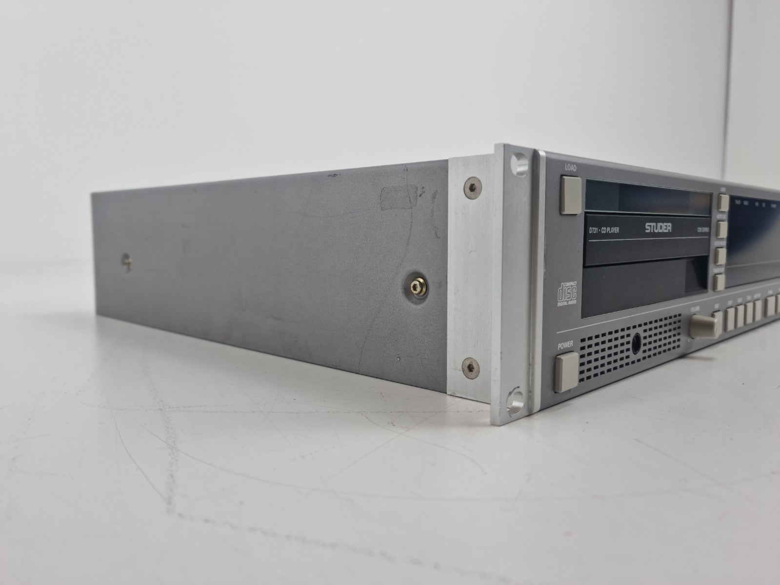 Studer D731 CD Player -  CDS Series - TDA1541A-S1 DAC-  Professional