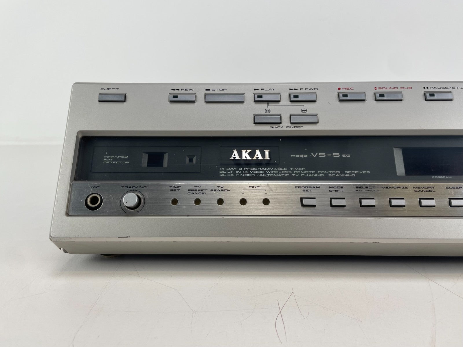 Akai VS-5EG VHS Video Cassette Recorder - Sold as is