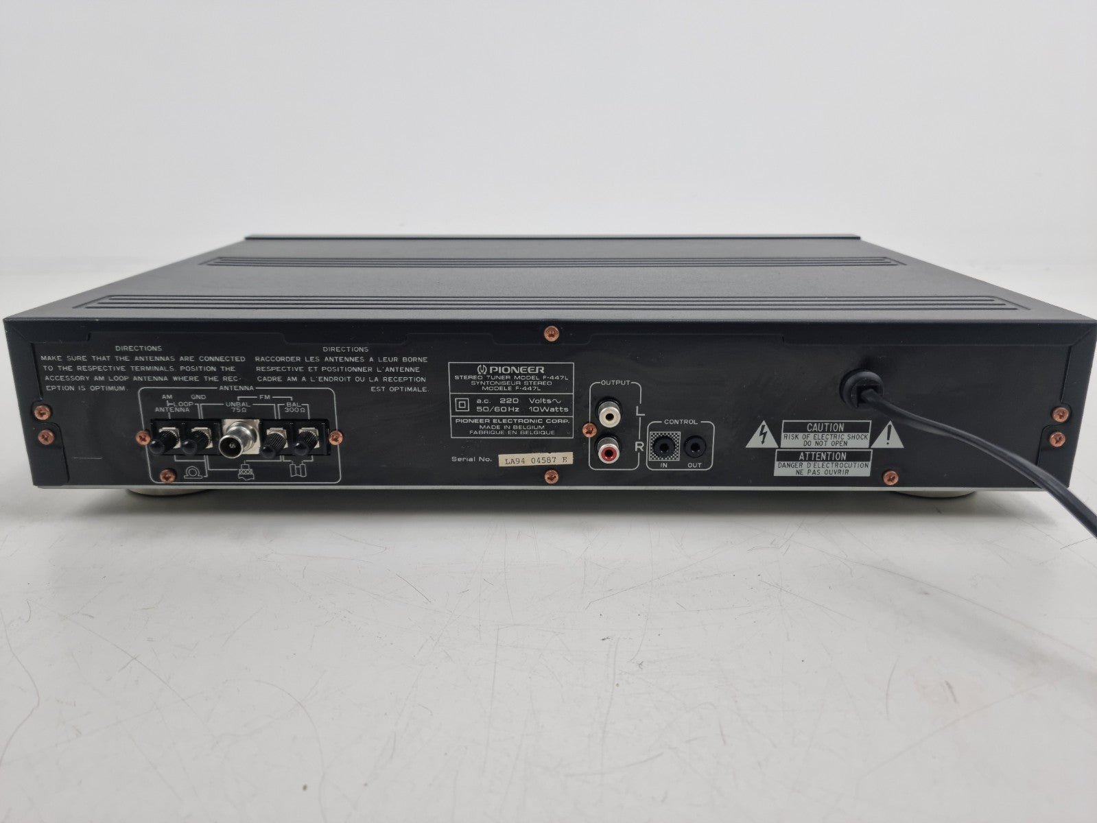 Pioneer F-447L - FM/AM Digital Synthesizer - Tuner - Mint condition