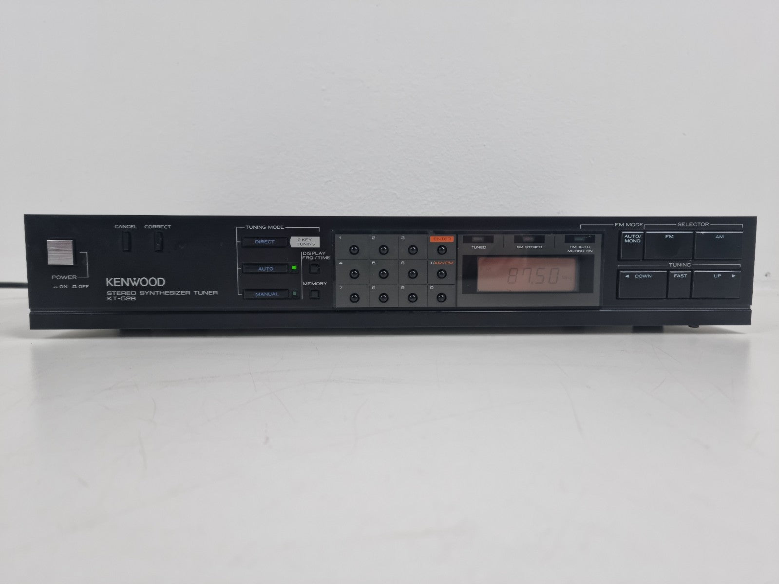 Kenwod KT-52B - Stereo Synthersizer Tuner -Mint condition
