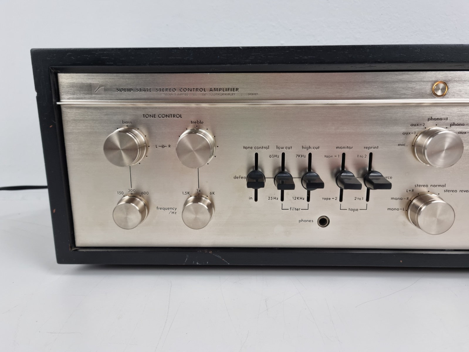 Luxman CL 350 Stereo Control Amplifier - Fully recapped with nichicons