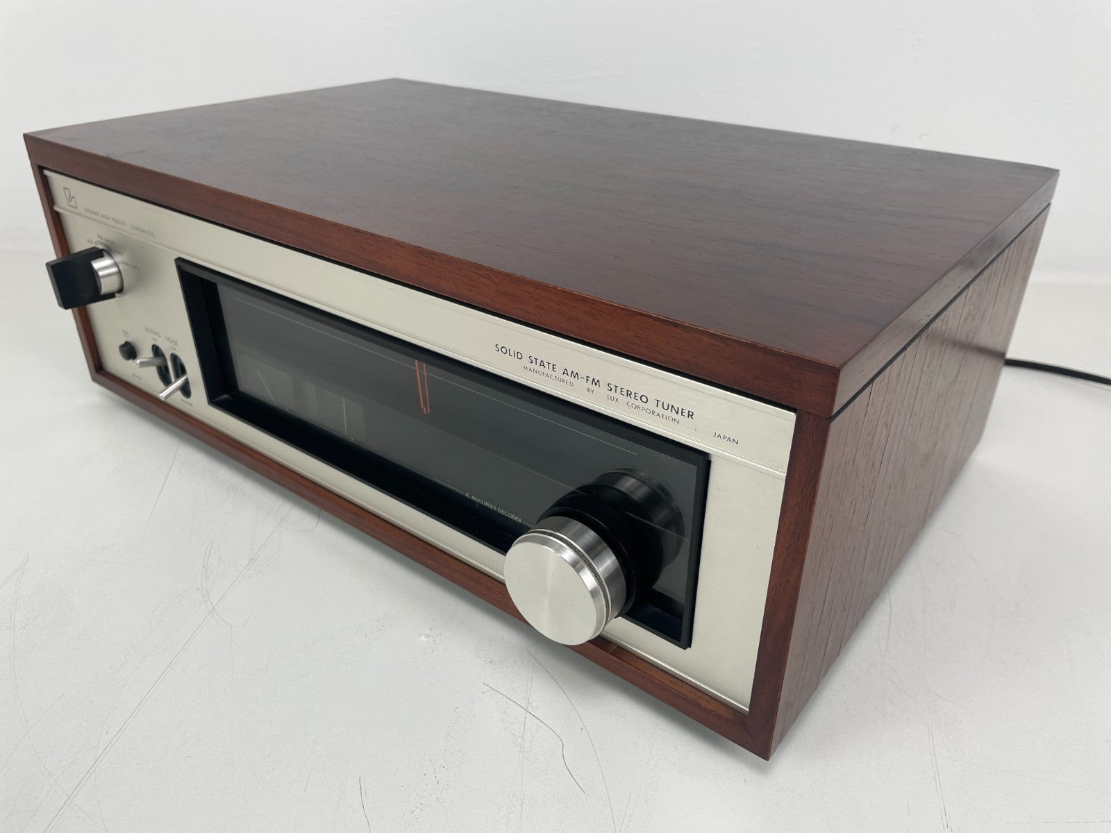 Luxman WL-550 Tuner – Serviced – US Plug / 220V – With Manual