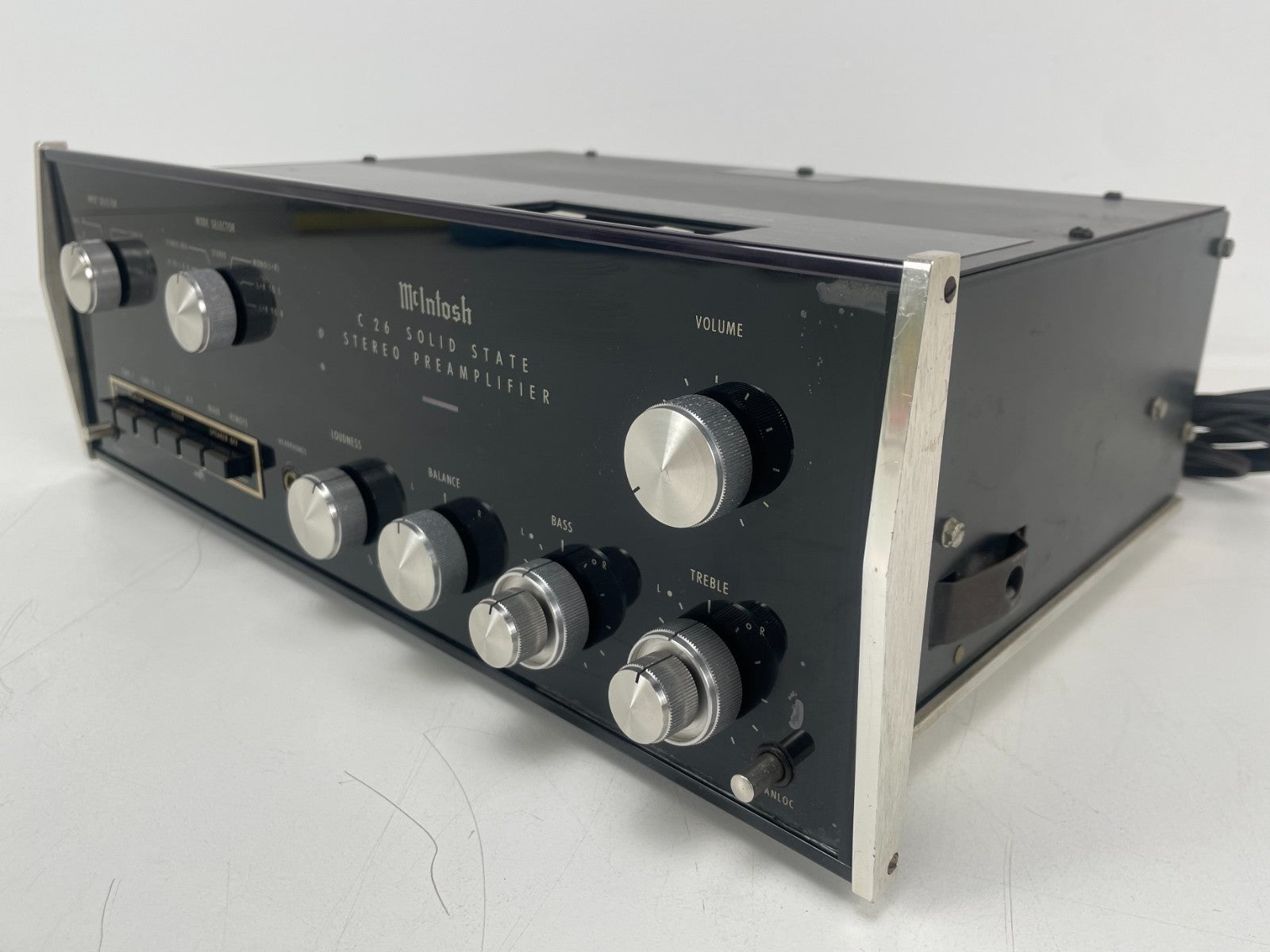 McIntosh C26 Stereo Preamplifier – Fully Serviced Recapped with Nichicons Manual