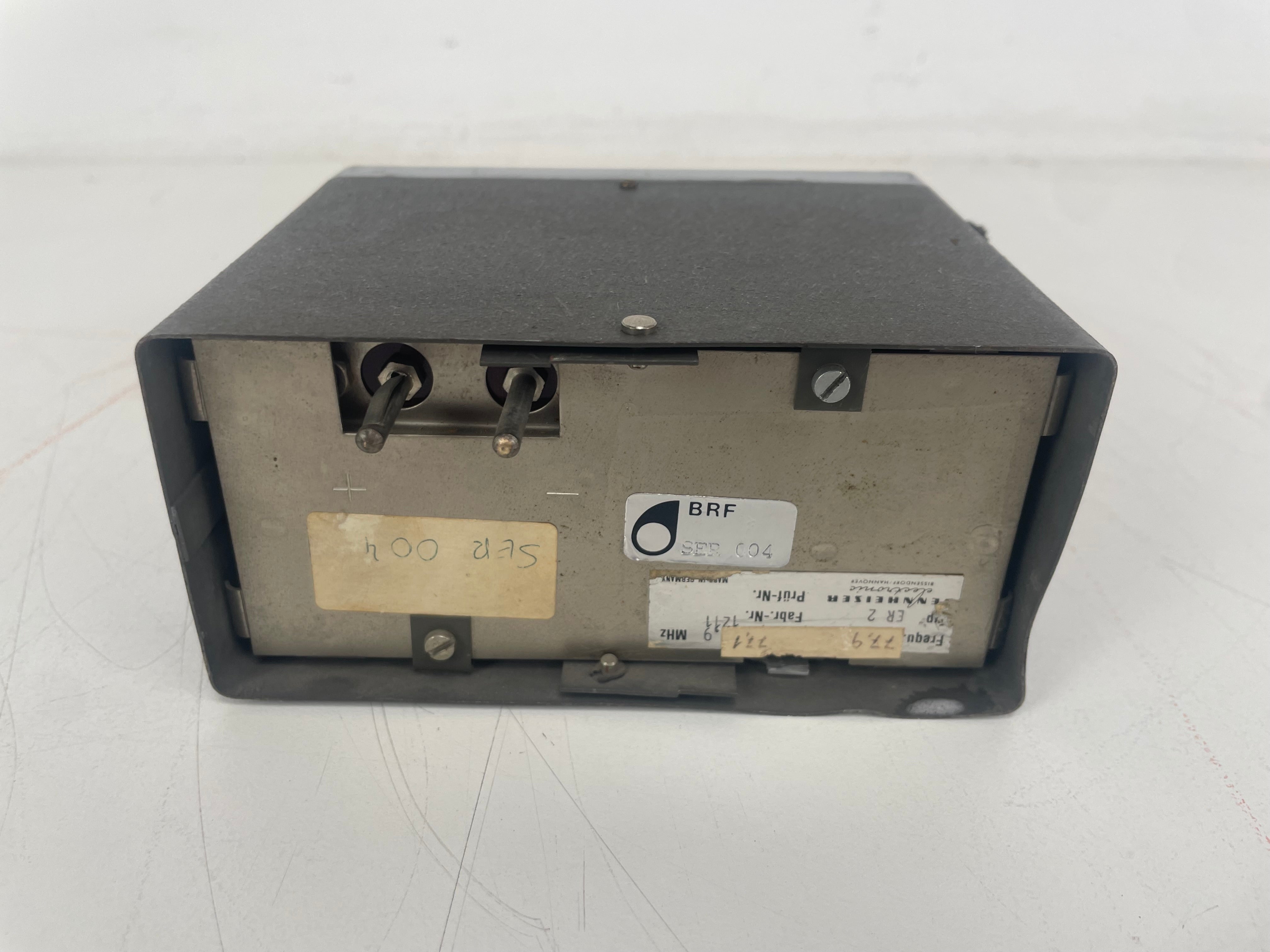 Sennheiser - ER2 - Raportage Empfänger - From BRF Belgium