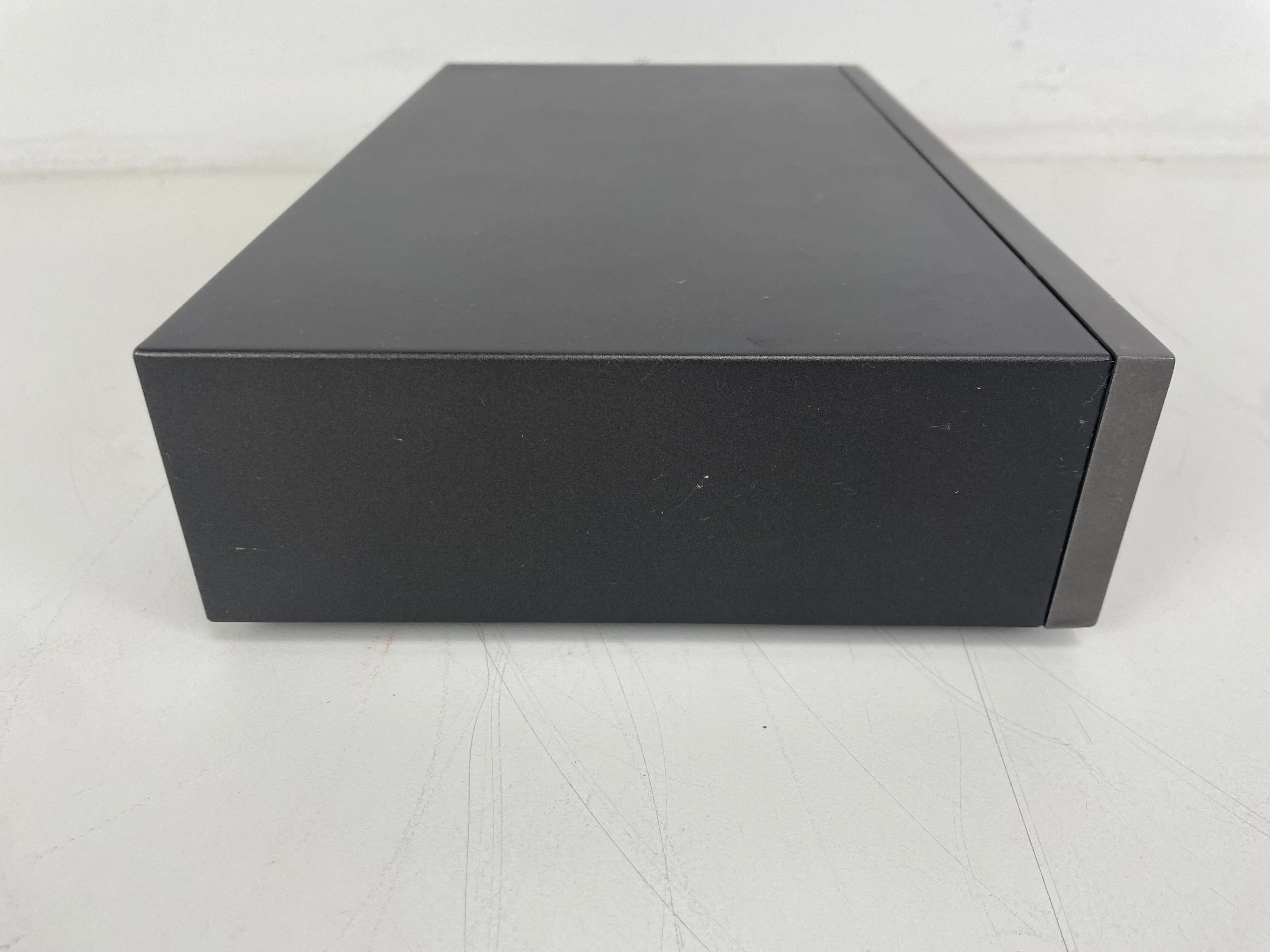 Quad - 34 Control Unit/303 Power Amplifier - Inc. Power/AUX Cable