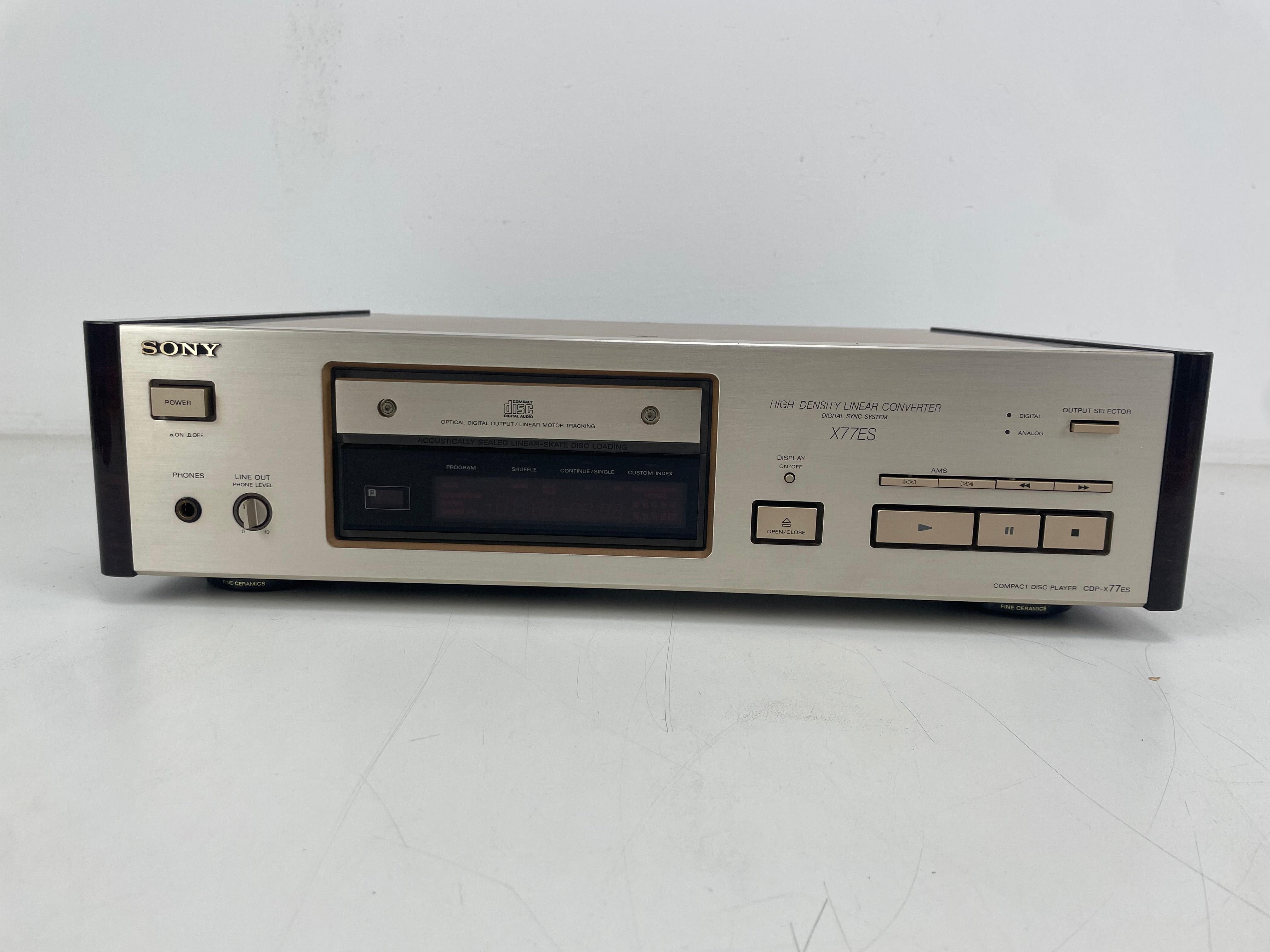 Sony - CDP-X77ES - Semi-Pro CD Player - Inc. Original Remote - Champagne