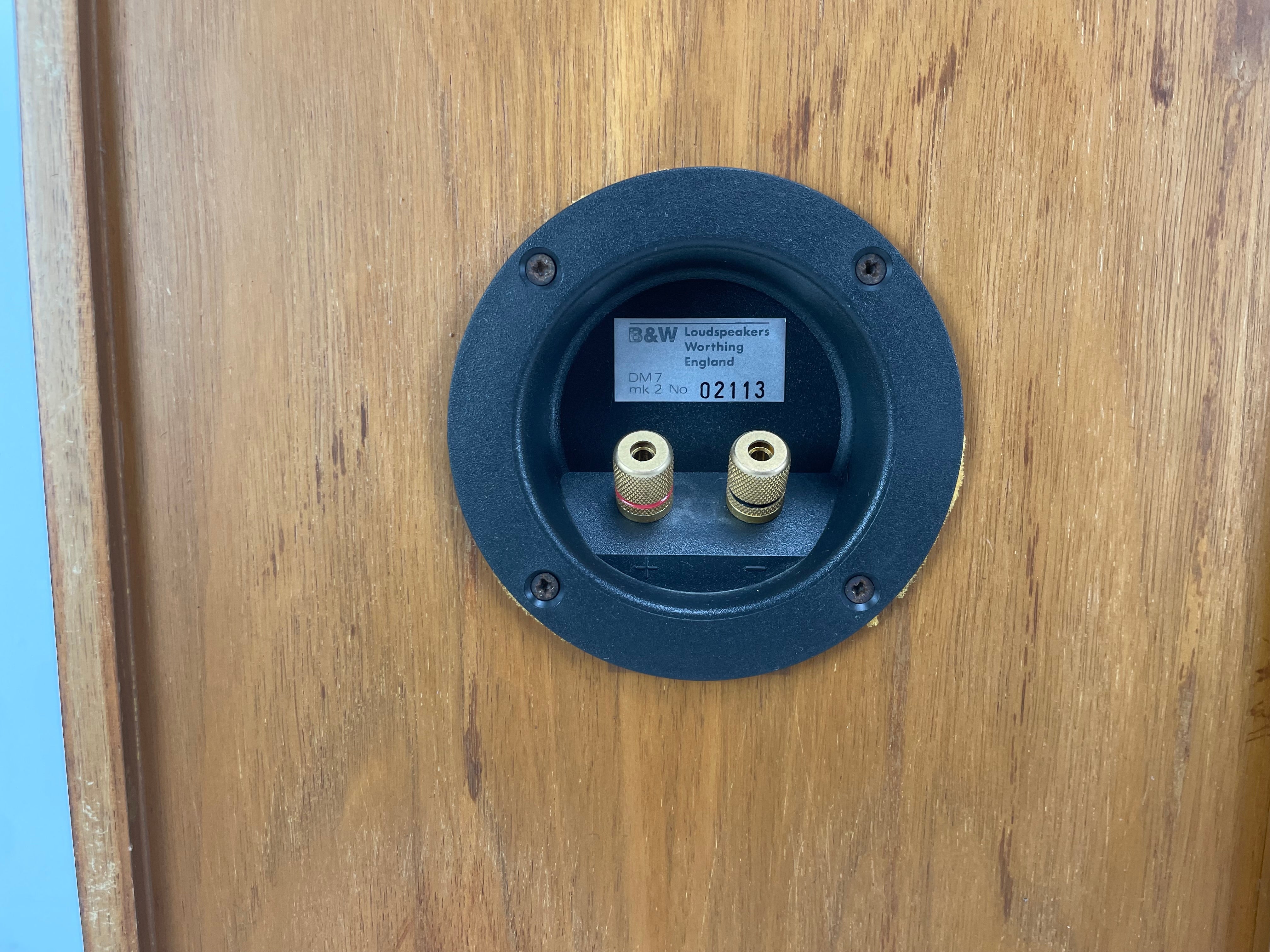 Bowers & Wilkins - DM7 MK2 - Matched Pair - Speaker Set