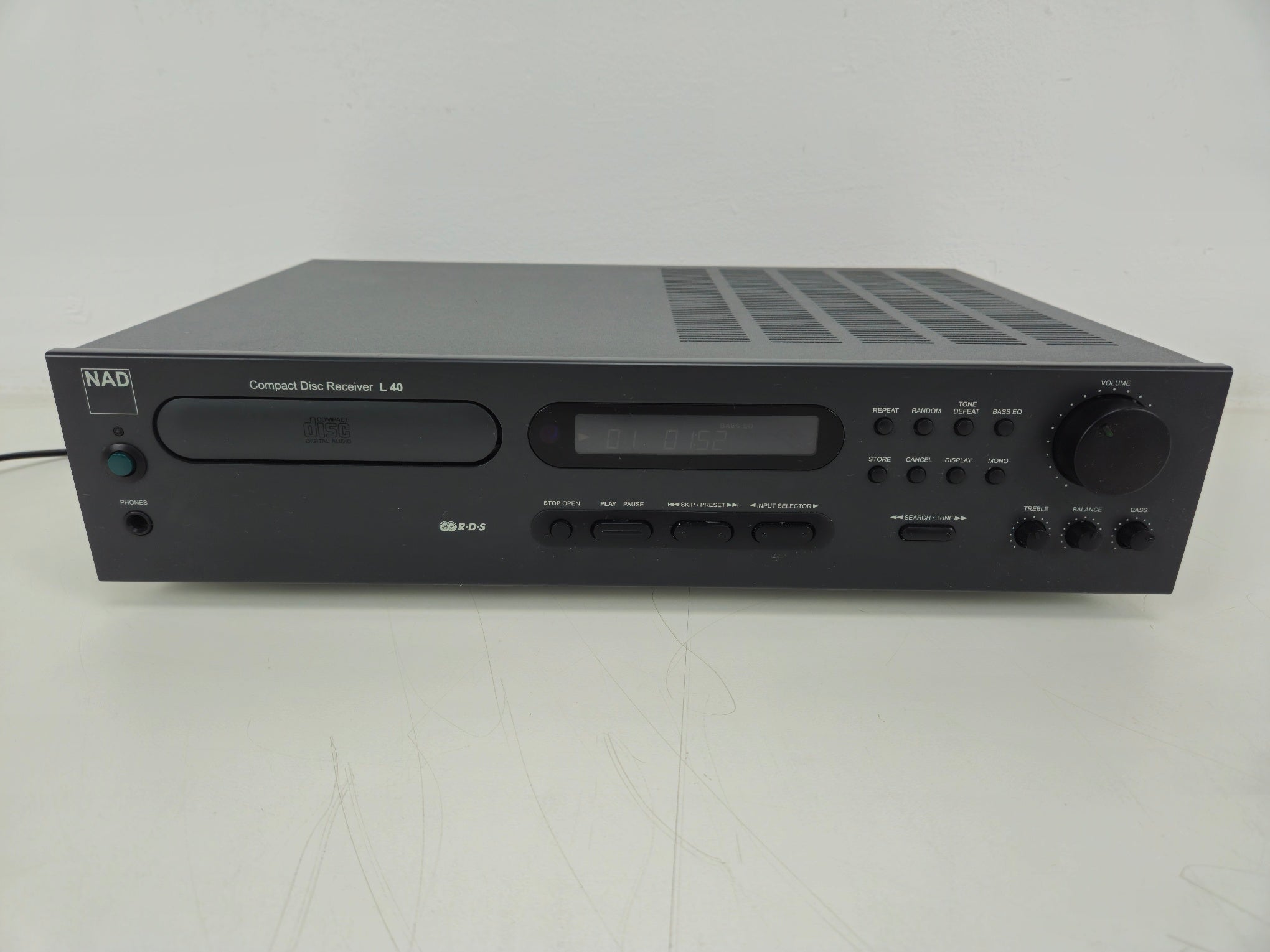 NAD - L40 - Compact Disc Receiver - With remote and Manual