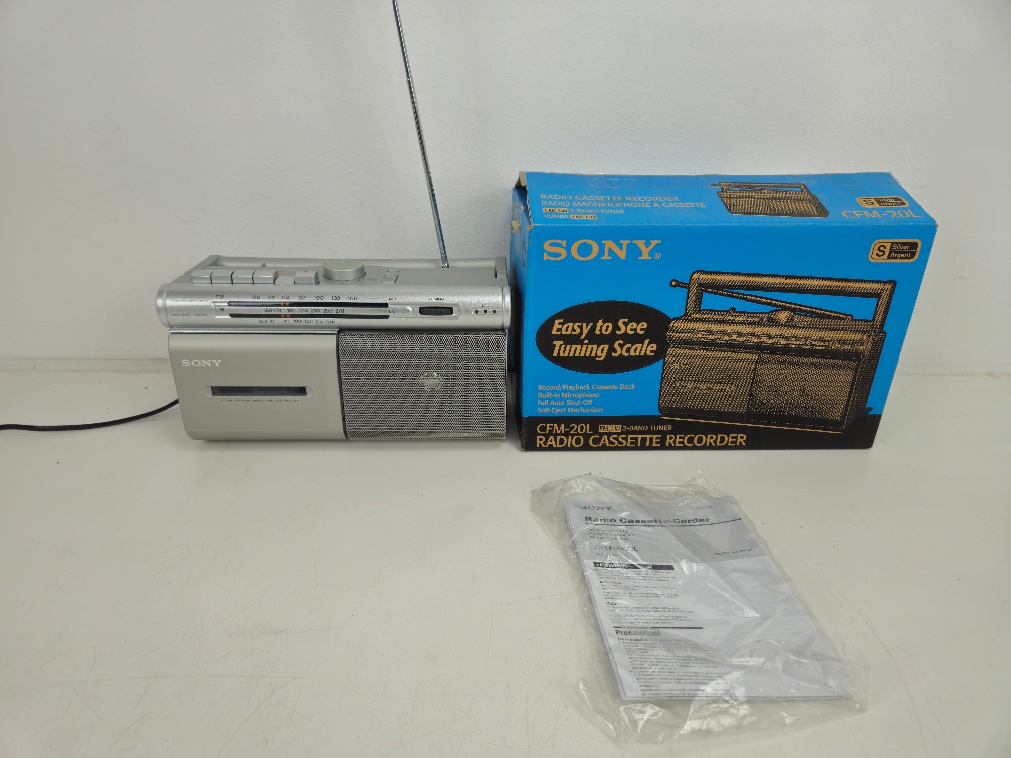 Sony - CFM-20L - Radio Cassette recorder - As New