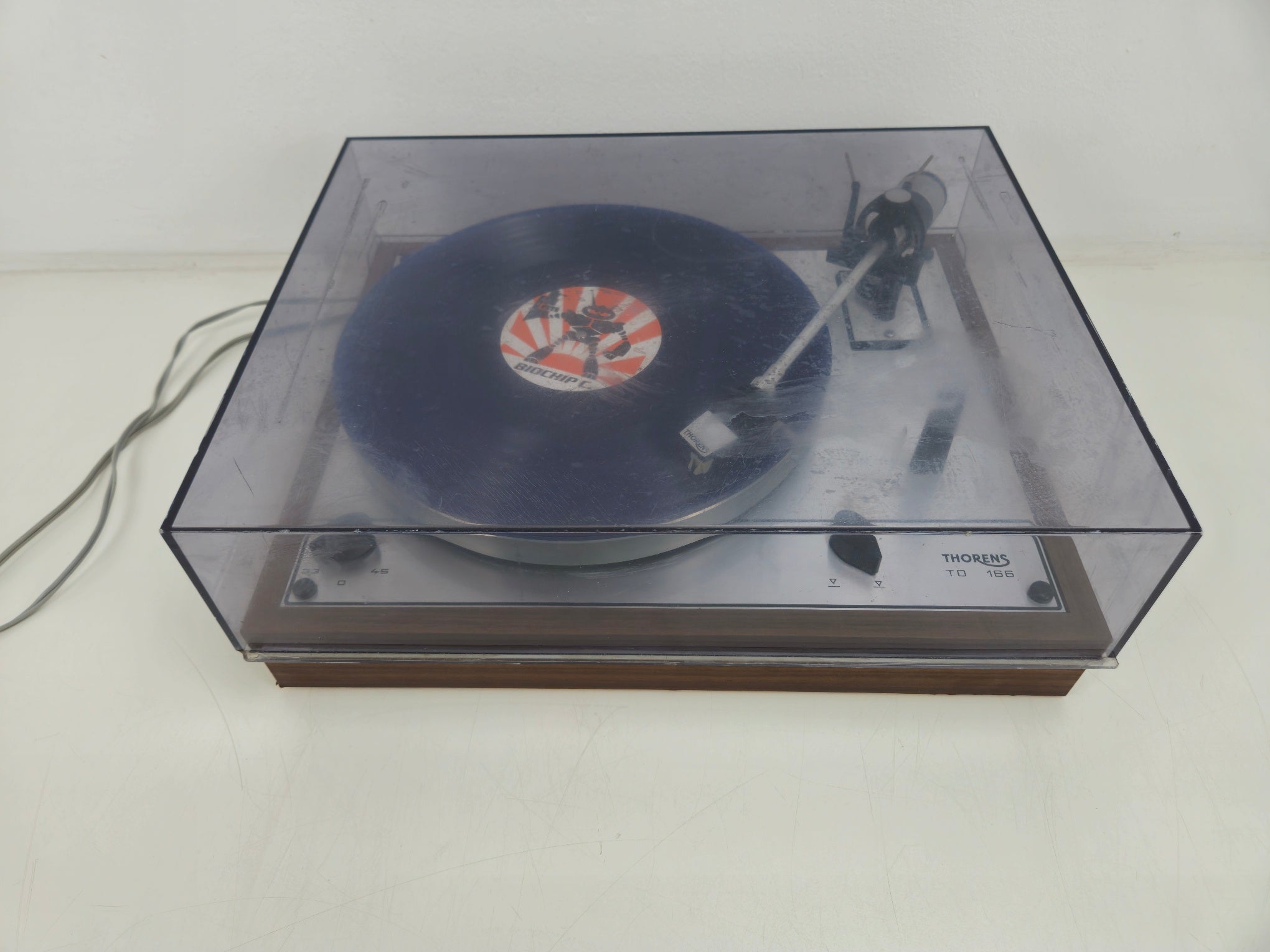 Thorens - TD 166 - 2-Speed Belt-Drive Suspended Chassis Turntable - New Belt