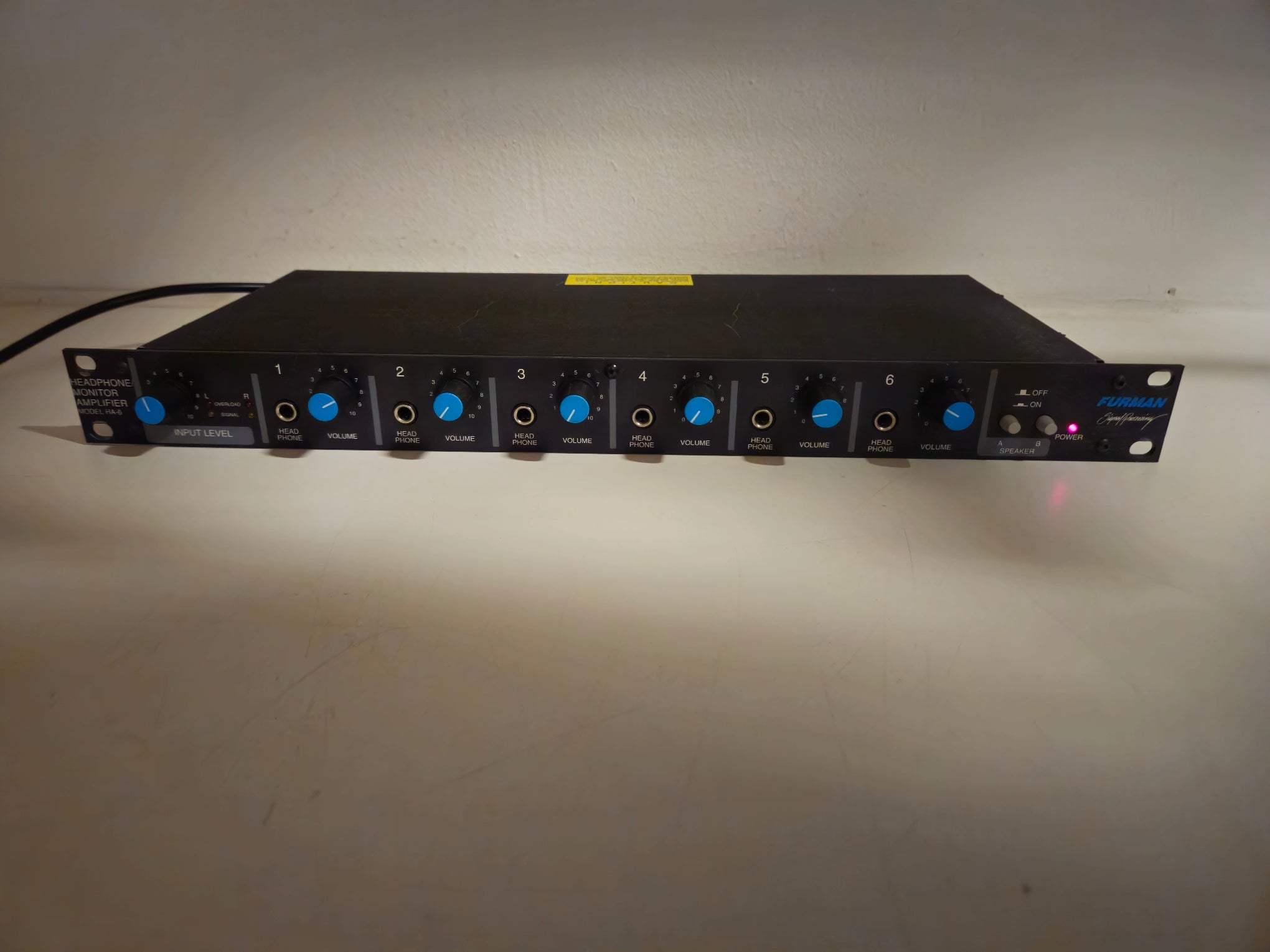 Furman - HA-6 - Headphone / Monitor Amplifier