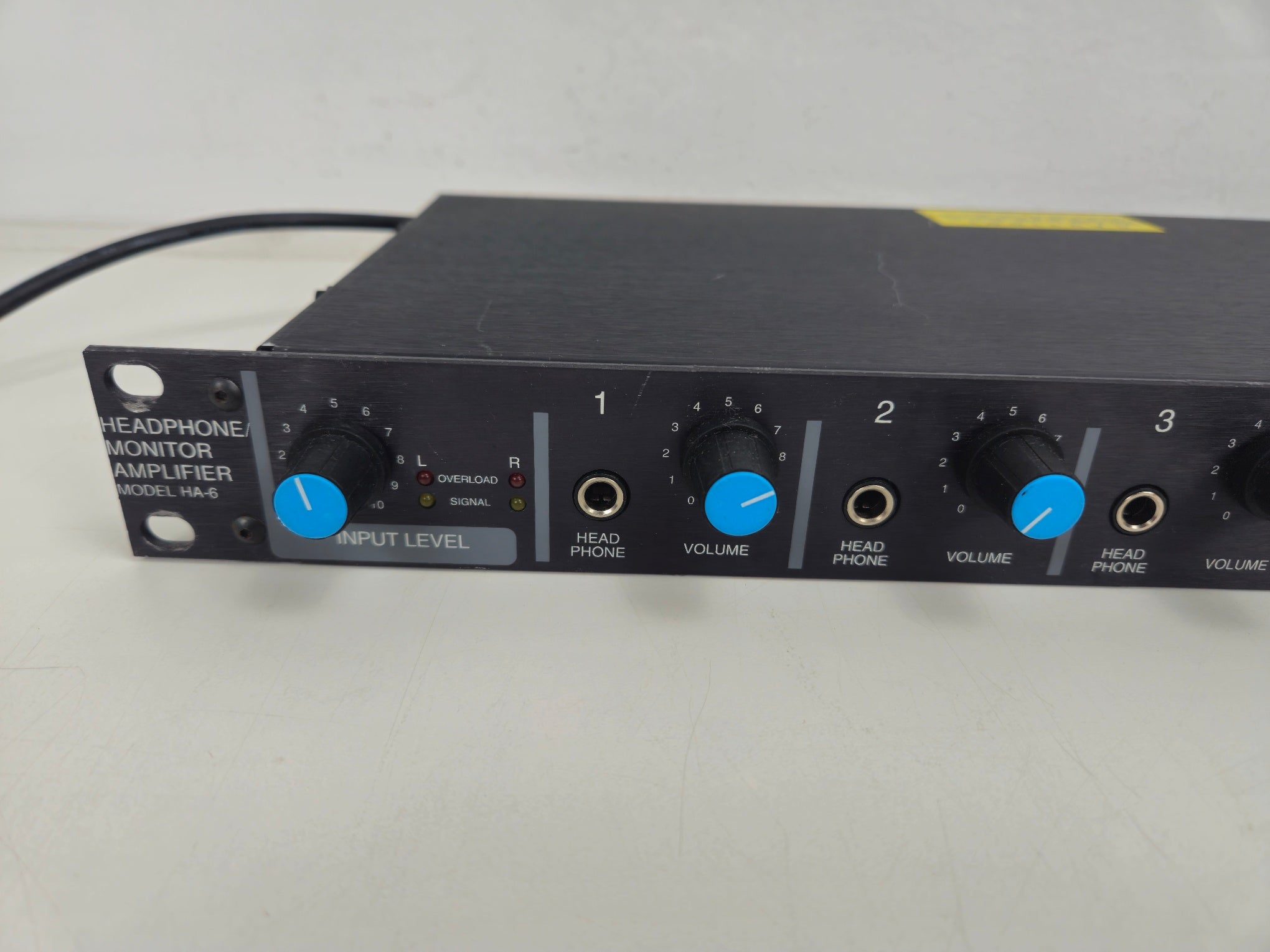 Furman - HA-6 - Headphone / Monitor Amplifier