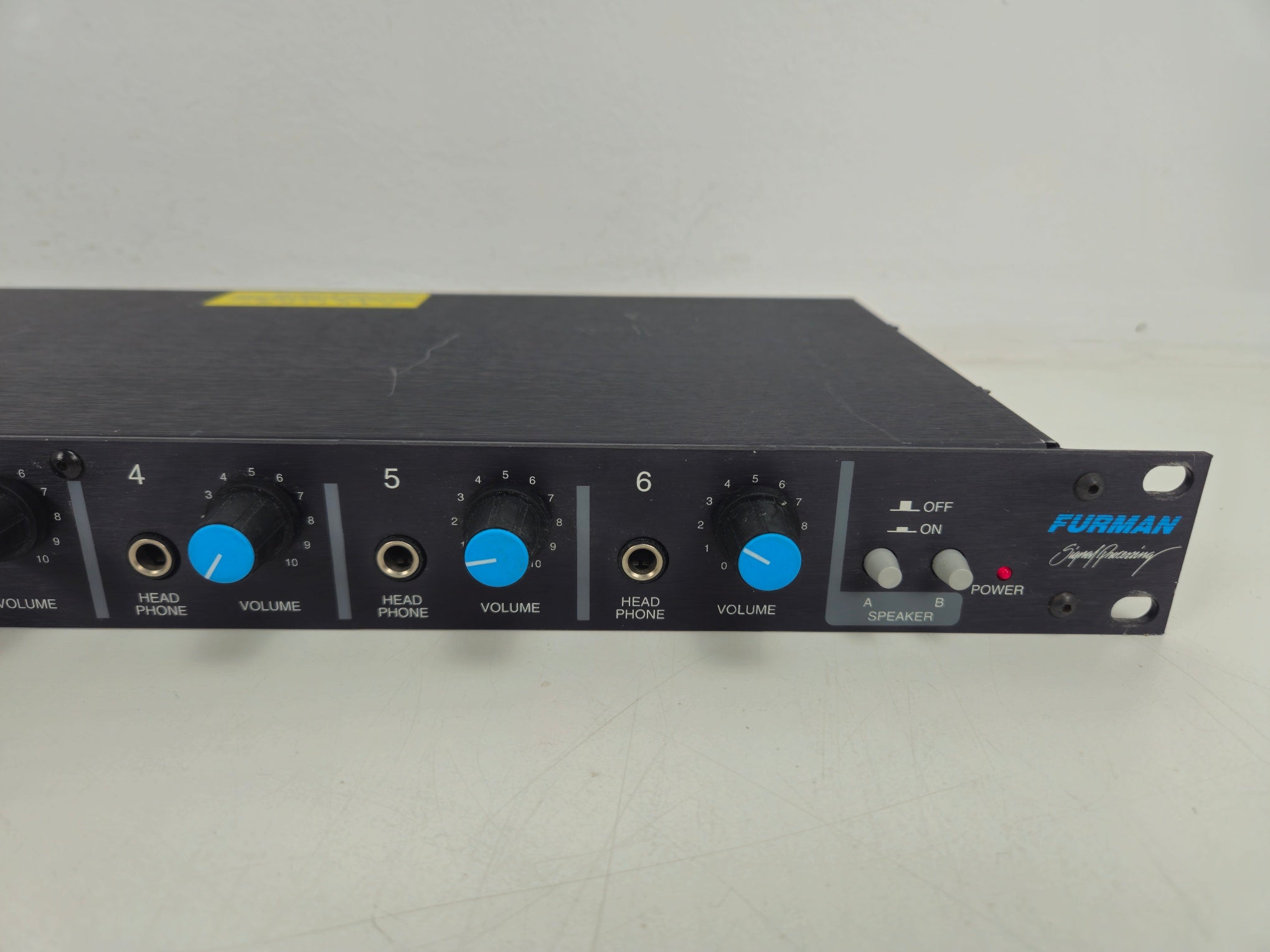 Furman - HA-6 - Headphone / Monitor Amplifier