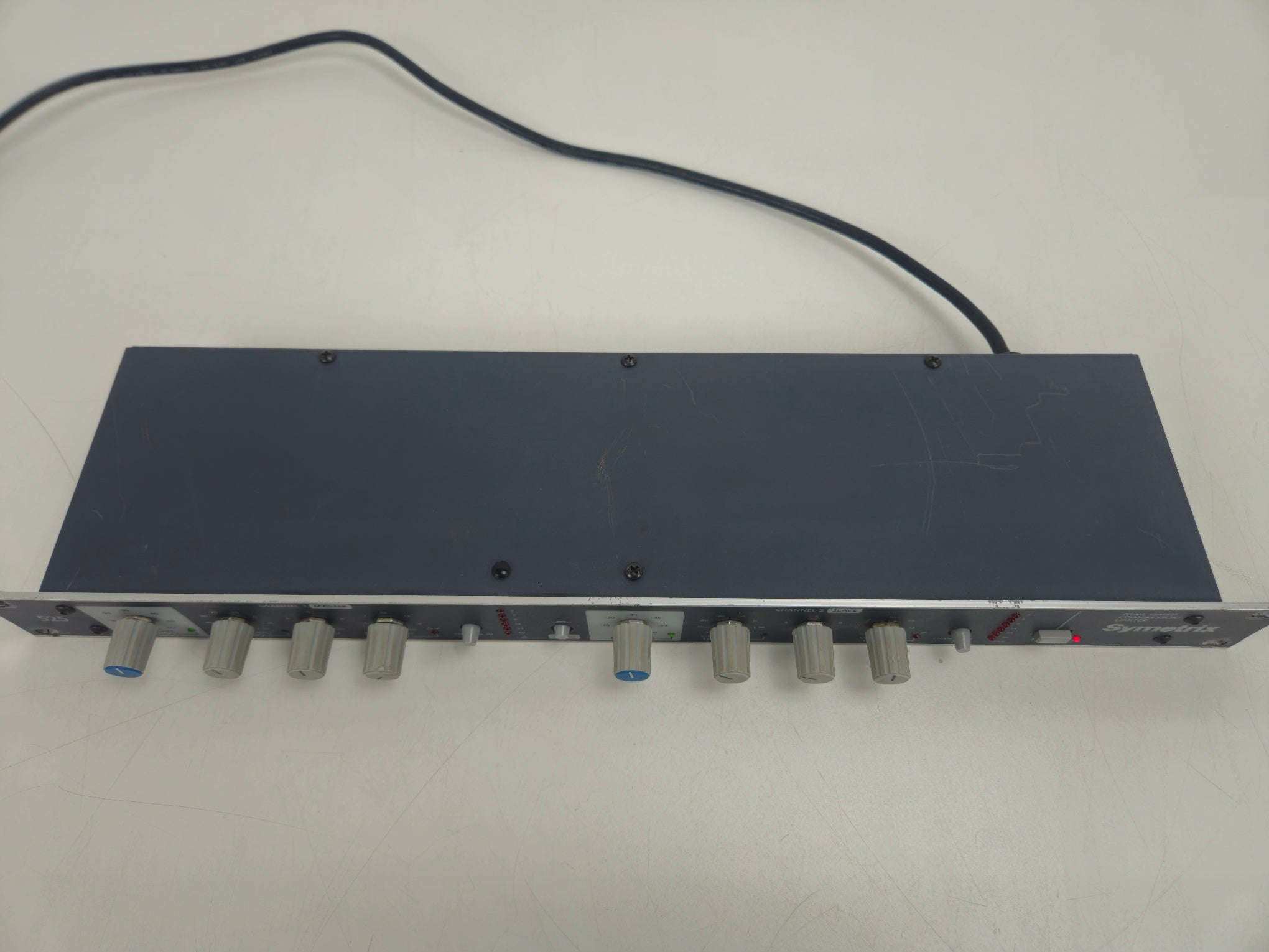 Symetrix - 525 - Dual Gated Compressor/Limiter