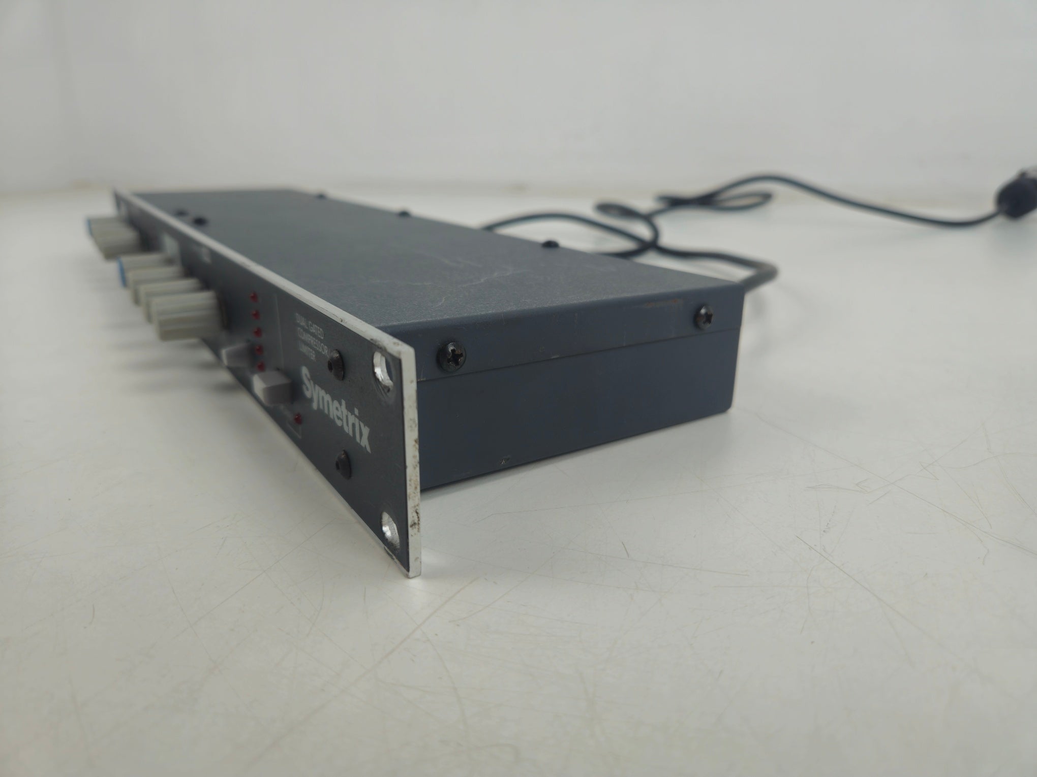 Symetrix - 525 - Dual Gated Compressor/Limiter