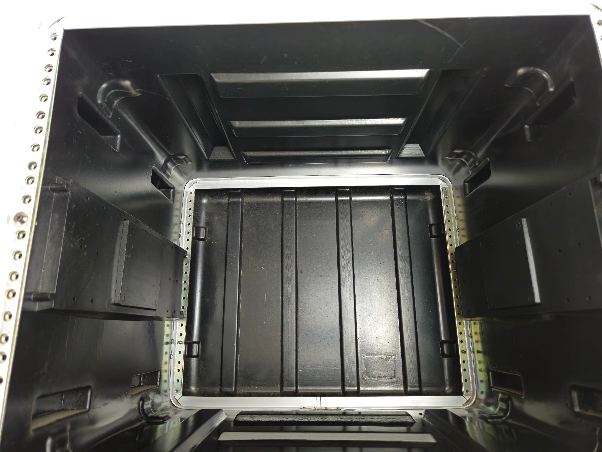 Work – Rackmount Flight Case – ABS Plastic – L55 x W42 x H56 cm