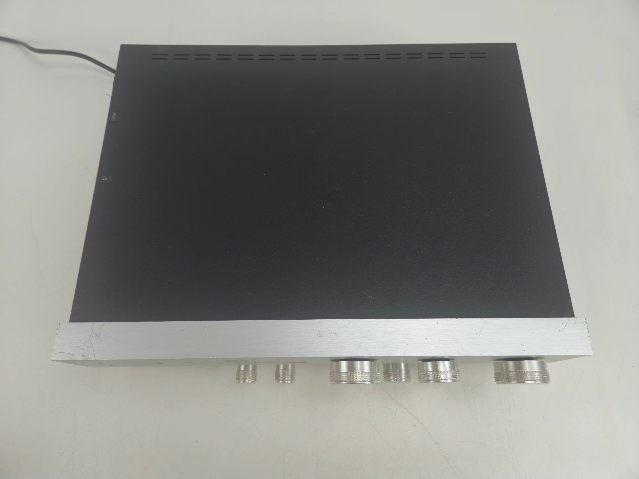 Philips - 572 - Full Function Pre-amplifier - Serviced/Recapped with Nichicons
