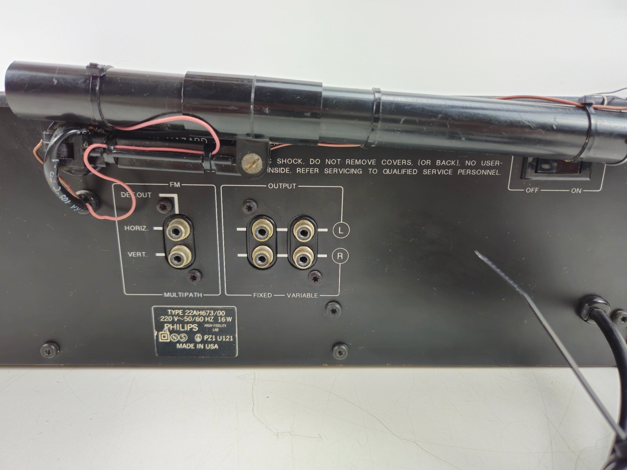 Philips -AH673 - AM/FM stereo tuner - Serviced/Recapped