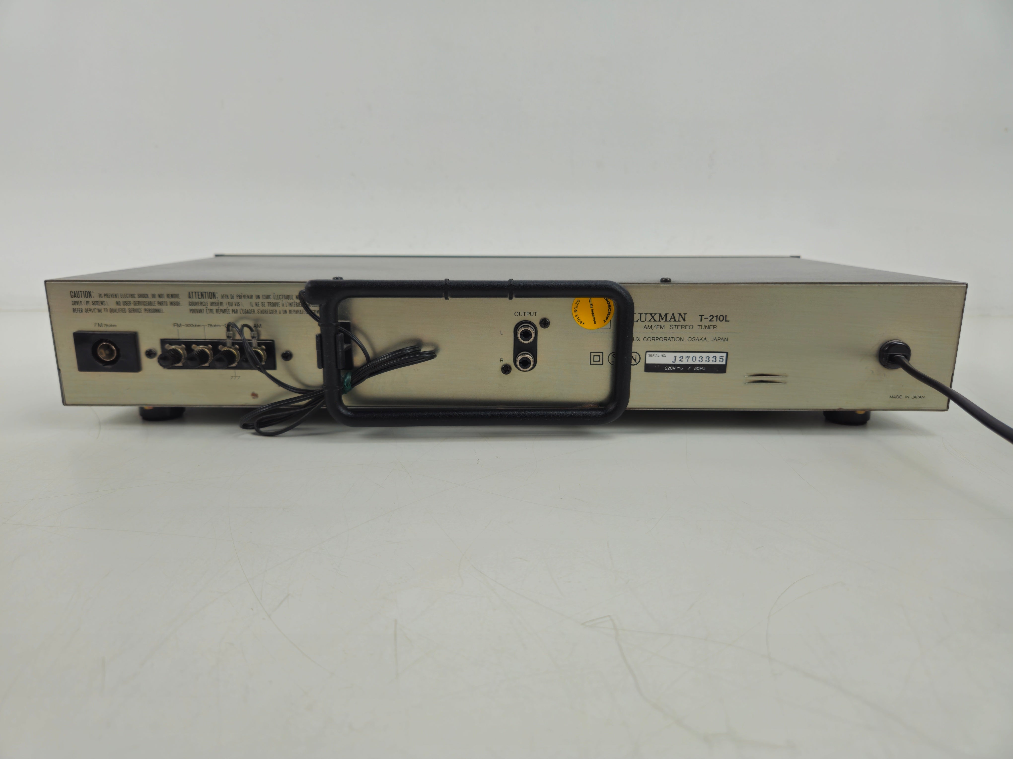Luxman - T-210L- FM/LW/MW Stereo Tuner - In Box