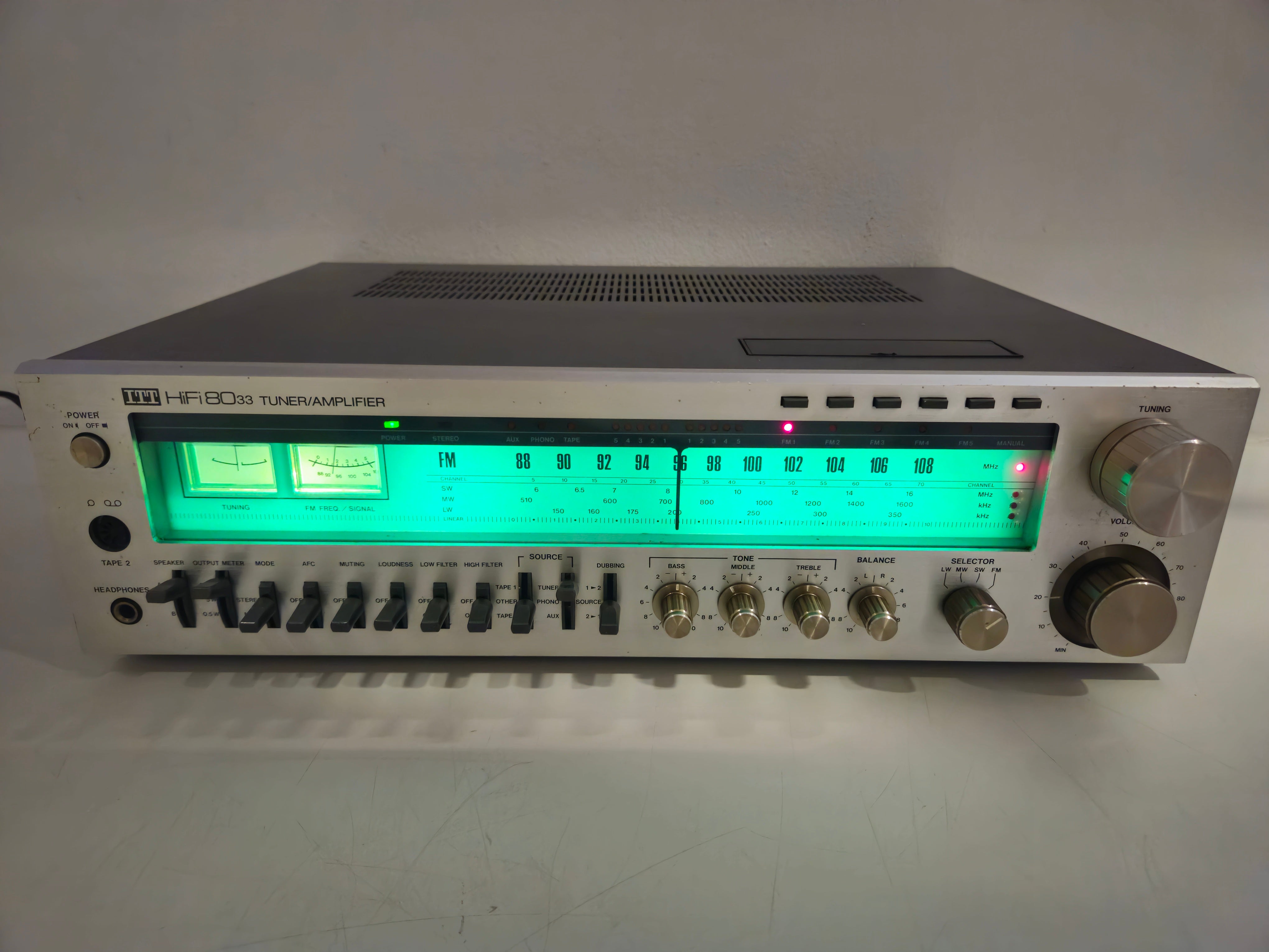 ITT - HIFI 8033 - Stereo Tuner Amplifier