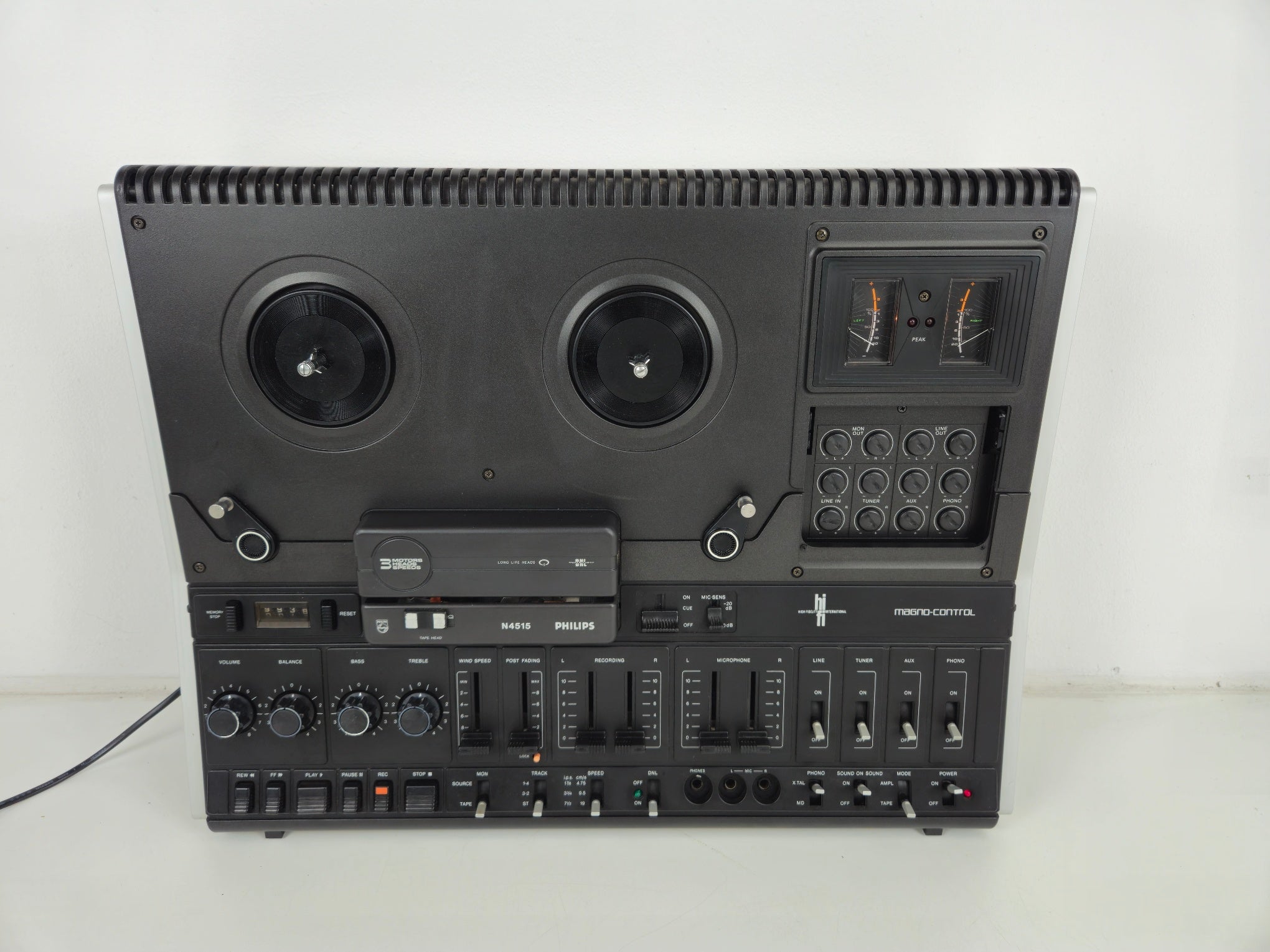 Philips - N4515 - Stereo Tape Deck - New belts